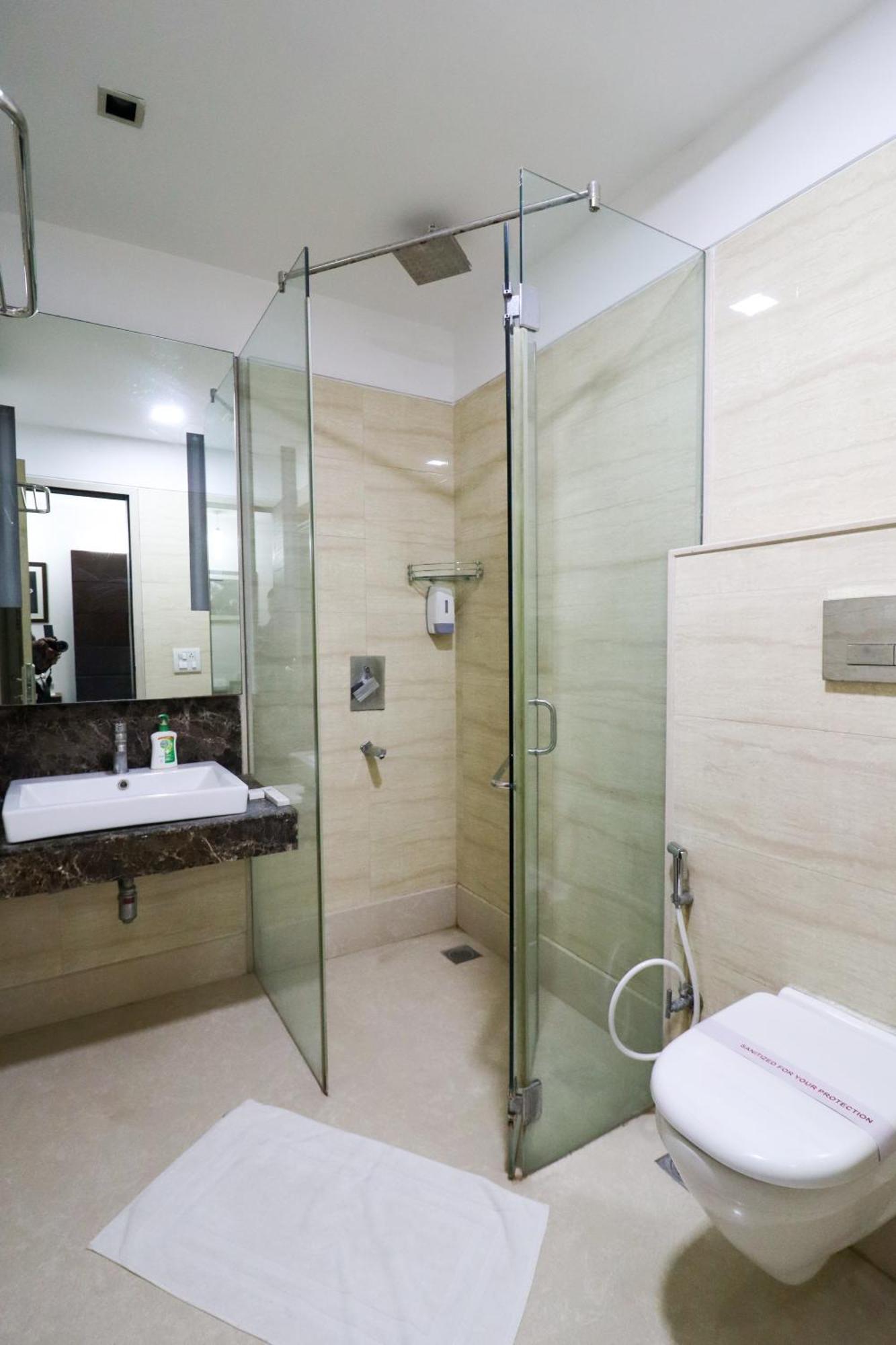 Stunning Close To Mg Road Metro Apartment Gurgaon