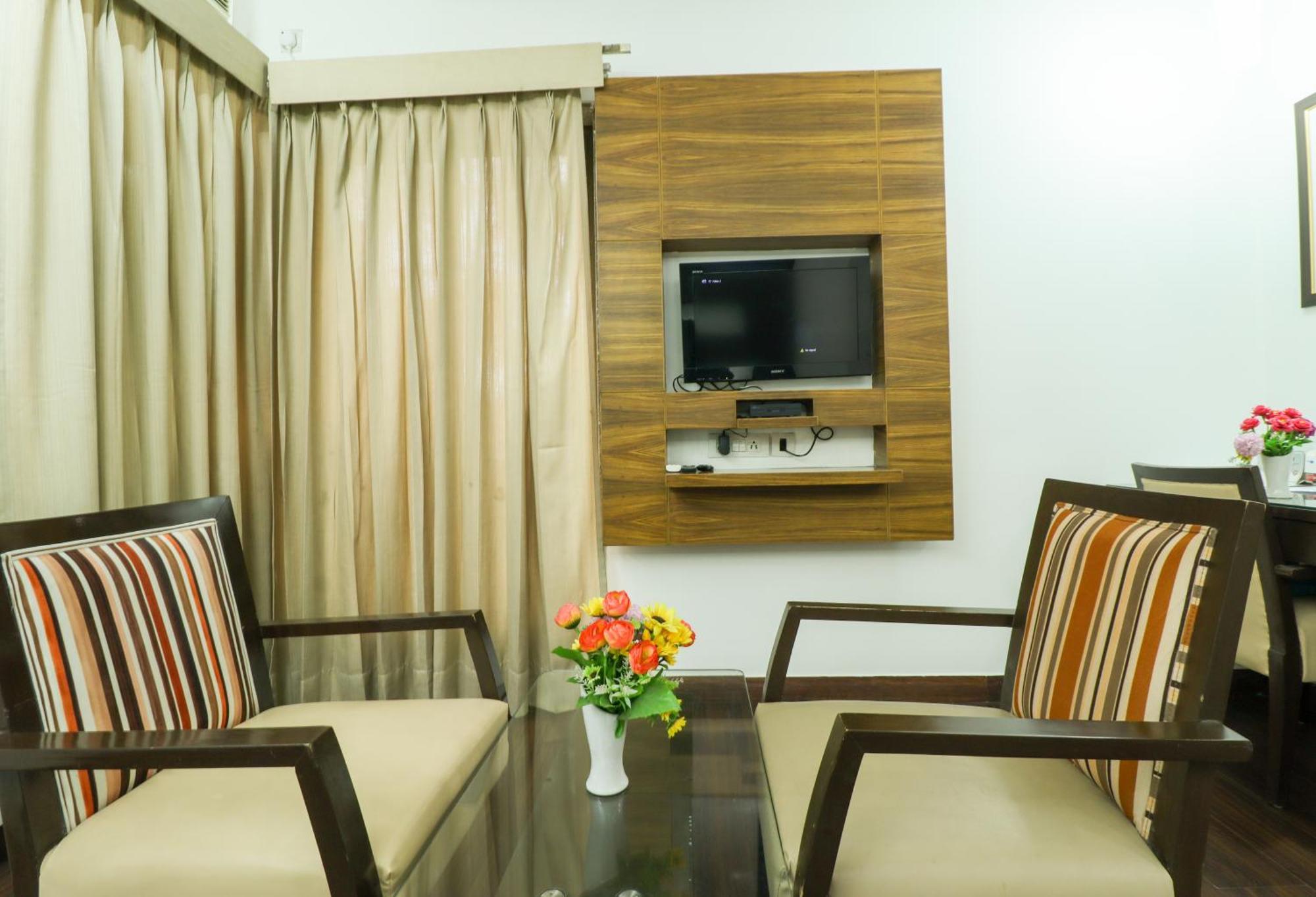 Apartment Convenient Executive Near Mg Road Metro Gurgaon