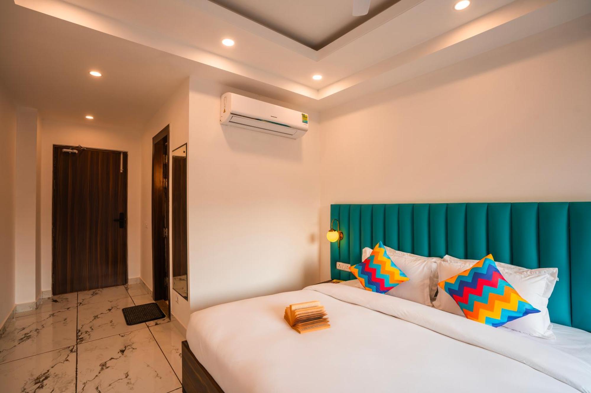 Hostel Gostops Gurugram, Baani Square Gurgaon