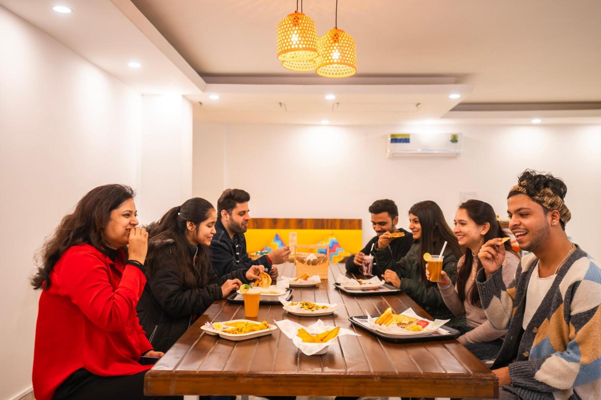 Gostops Gurugram, Baani Square * Gurgaon