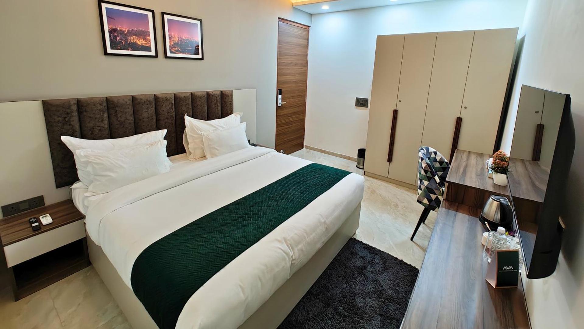 Ava And Corporates Millennium Hotel