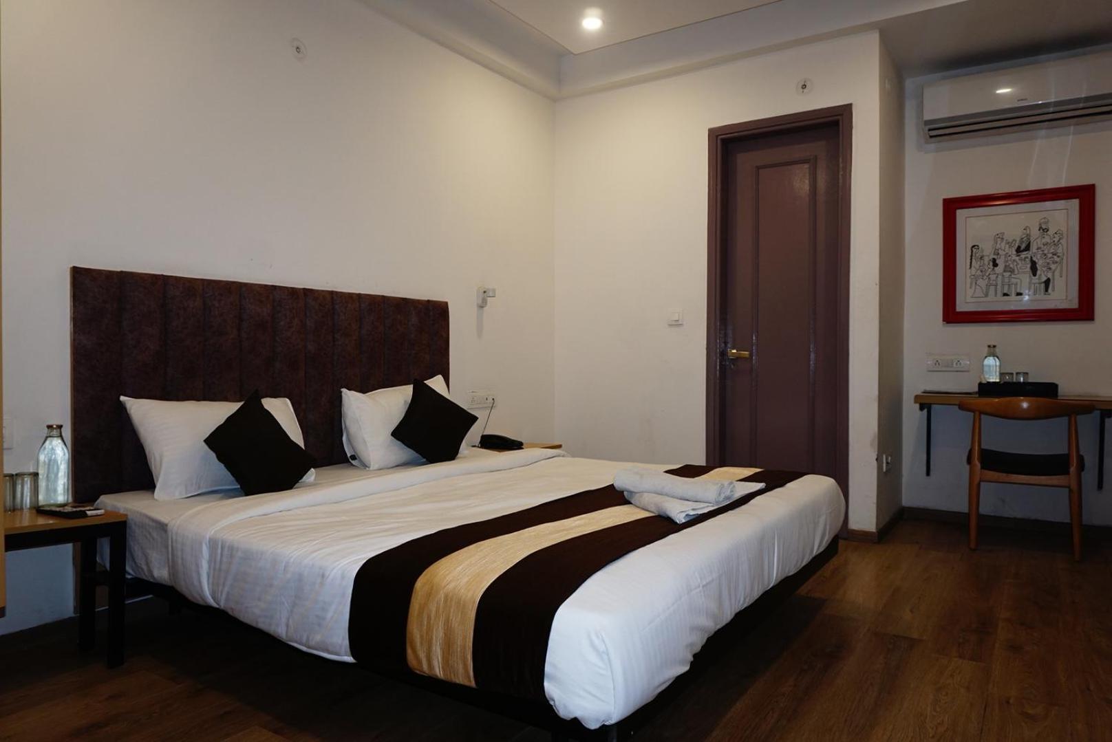 Tipsyy 018 Hotel 3*