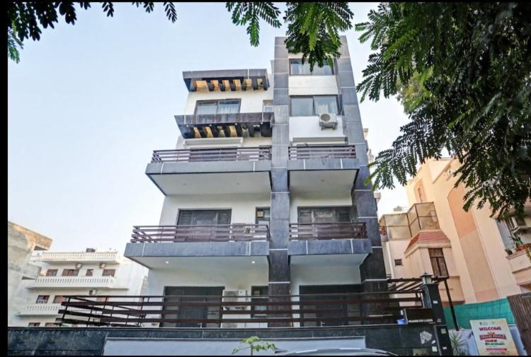 Bellmore Hotel 3*
