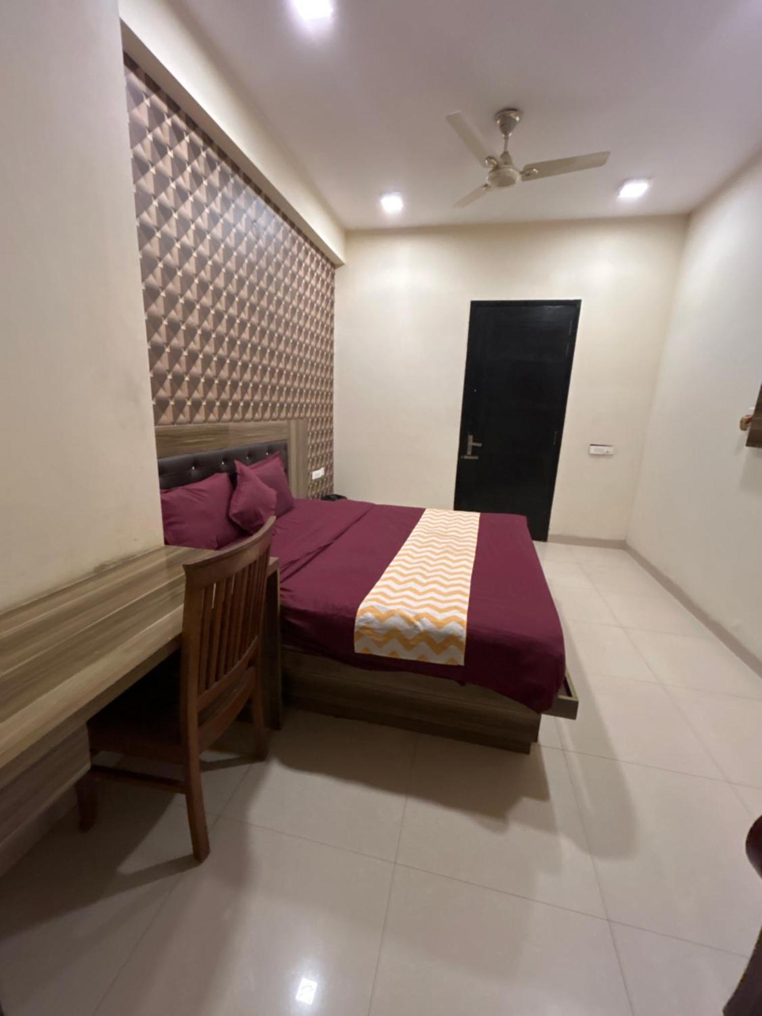 Bellmore 3* Gurgaon