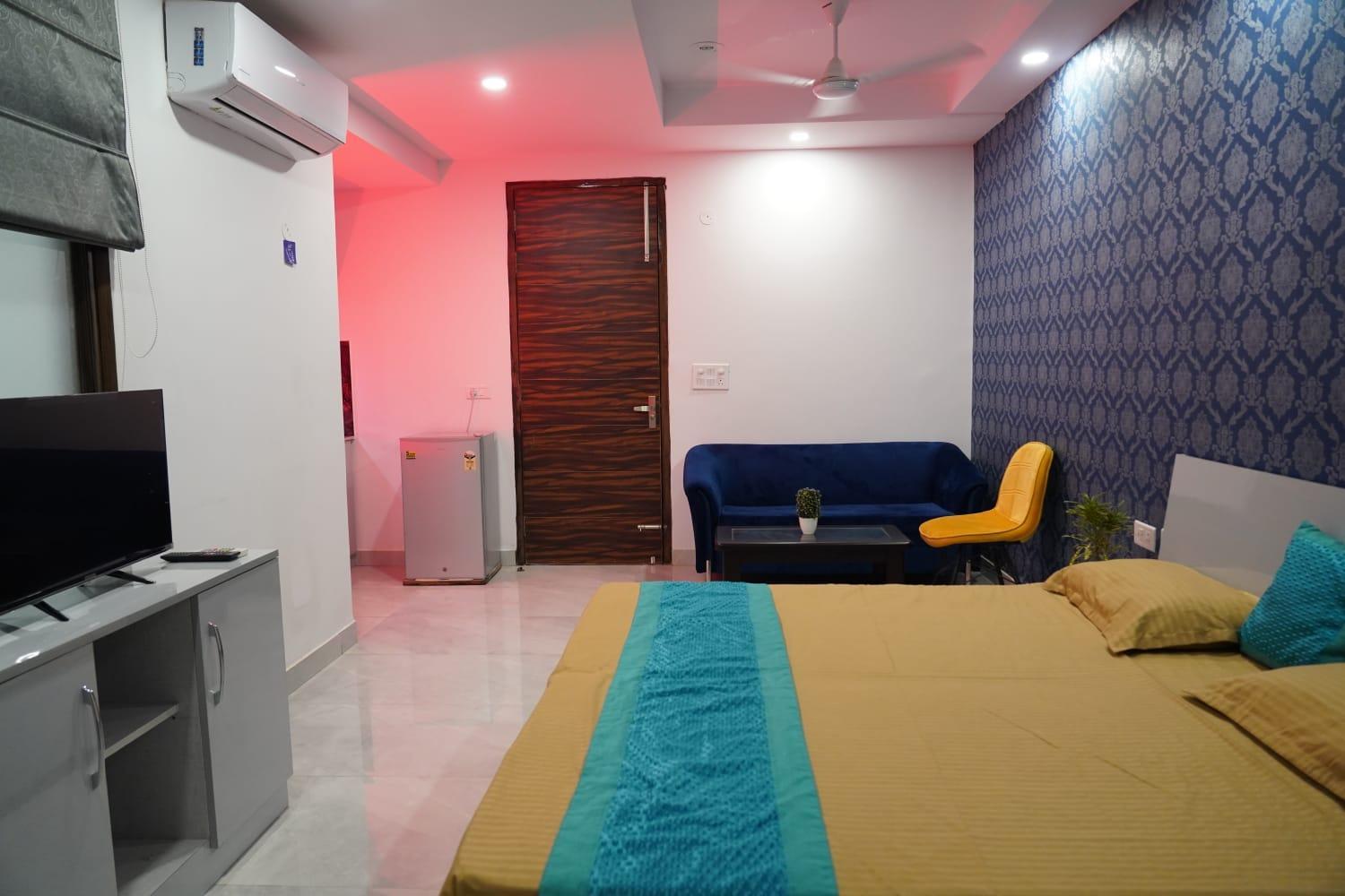 Bed & Breakfast Rentdoor- Luxury Studio Service Sector -46 *