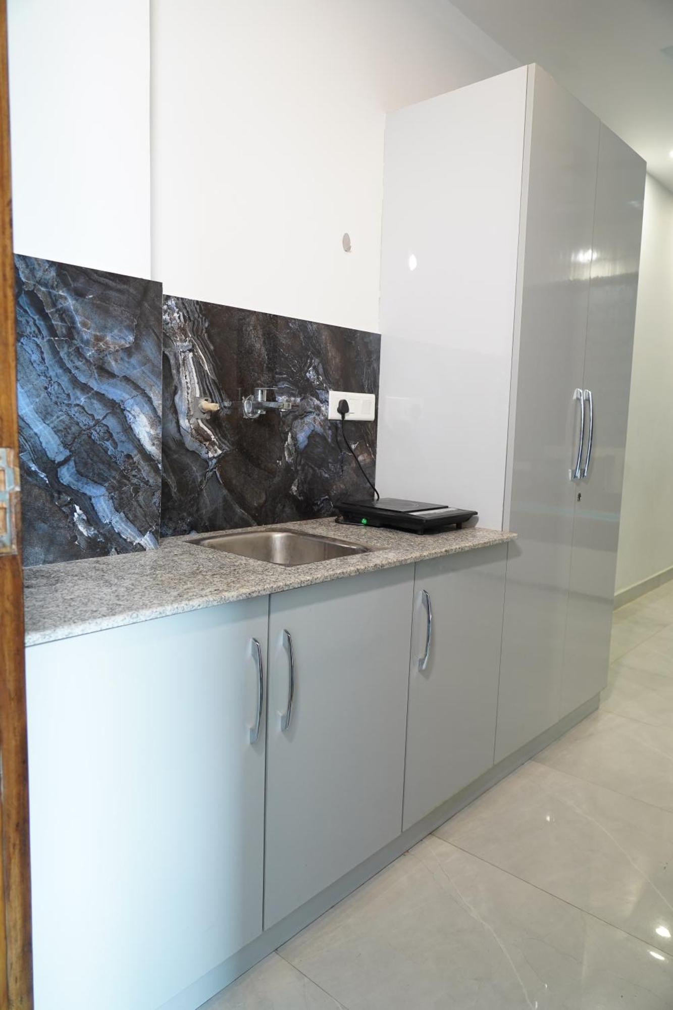 Rentdoor- Luxury Studio Service Sector -46 Bed & Breakfast