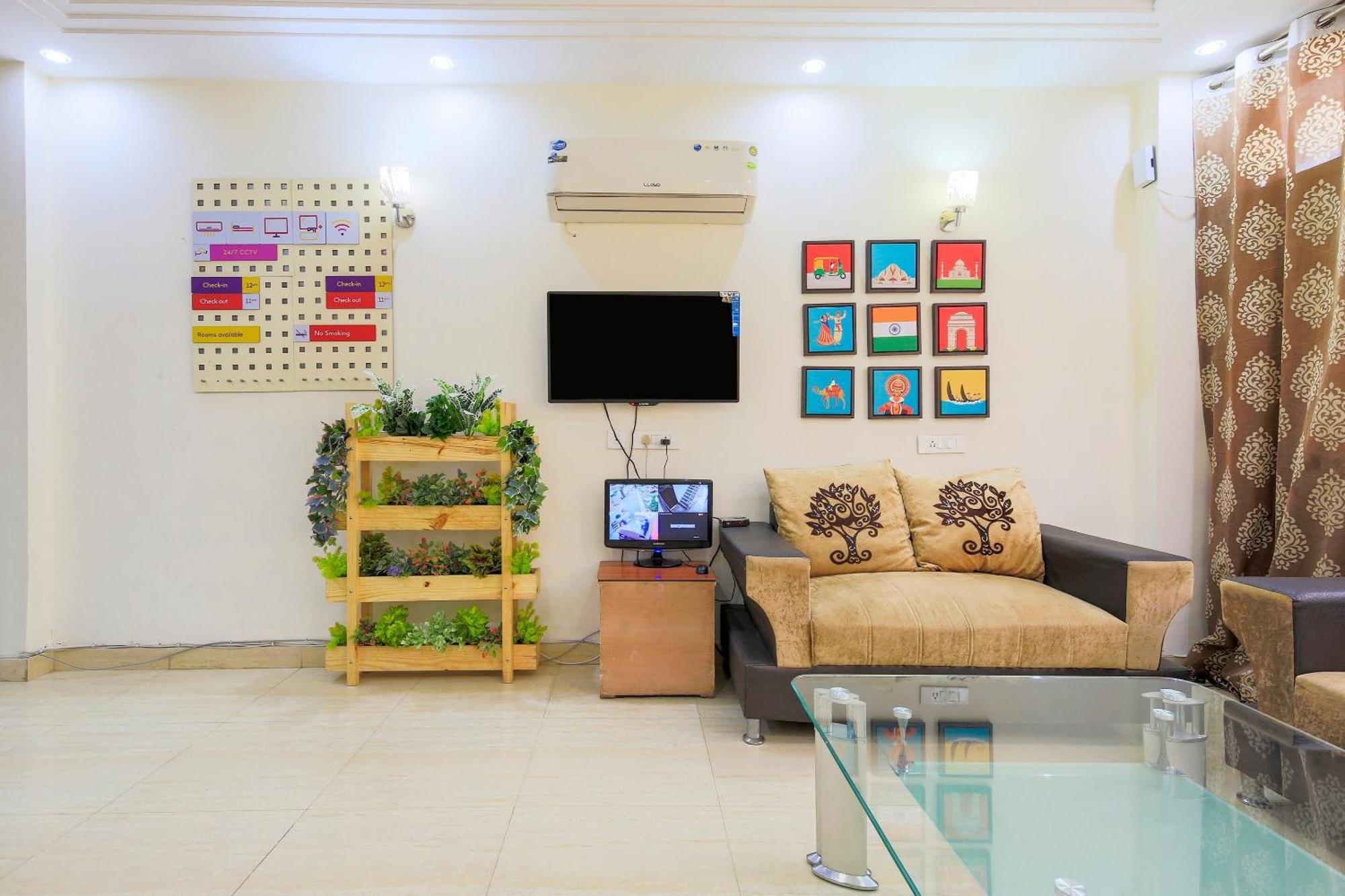 O Crystal Residency Hotel