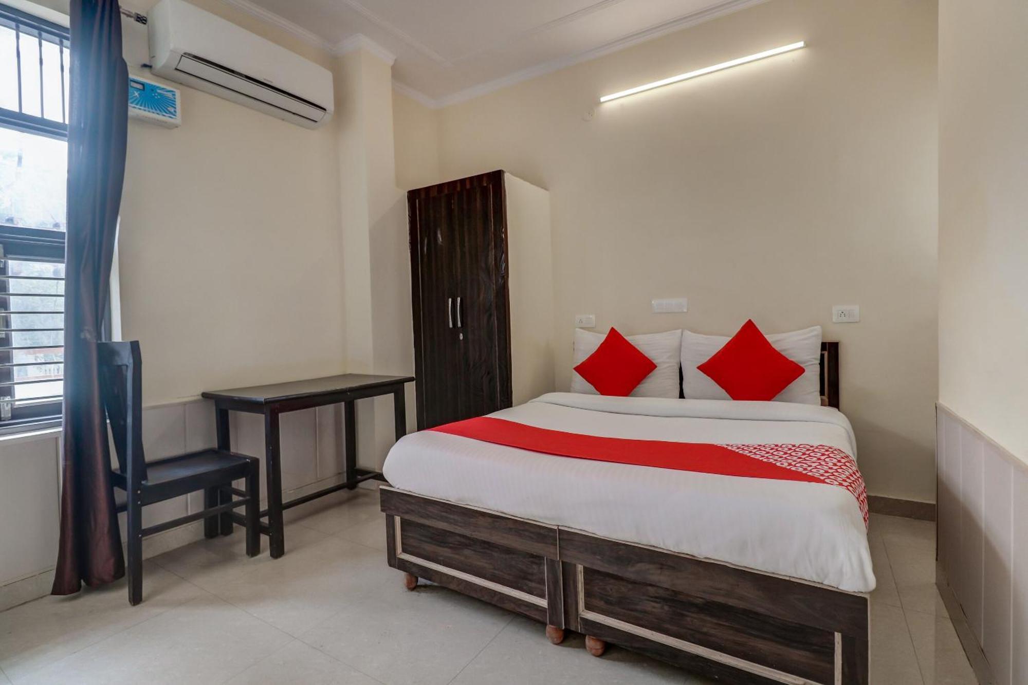 O Sapphire Near Omaxe Mall Hotel Gurgaon