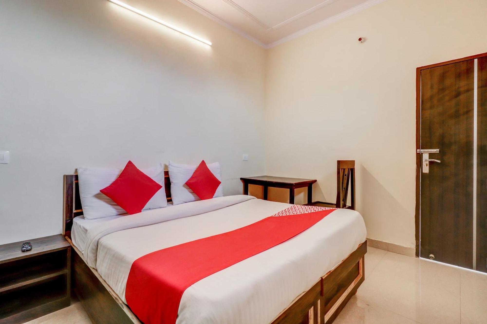 O Sapphire Near Omaxe Mall 4* Gurgaon