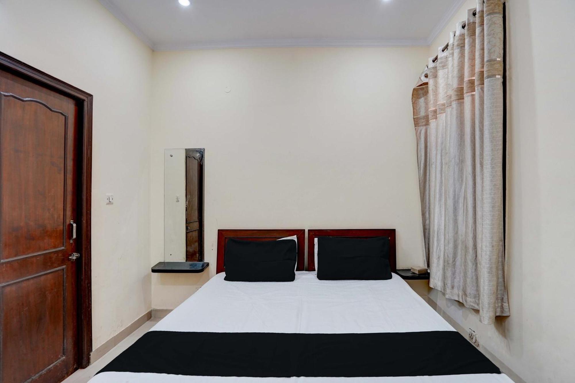 Hotel O Om Sai Ram 4*