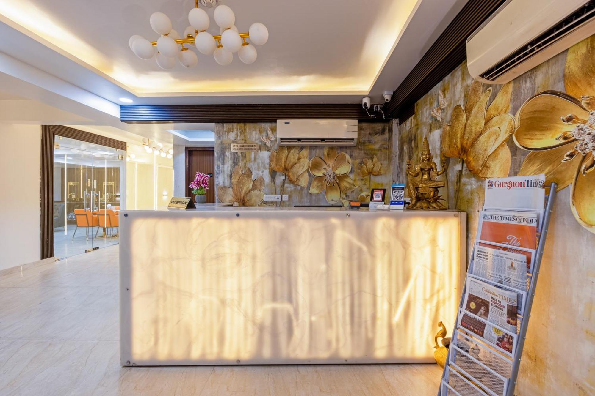 Aadat Subhash Chowk Hotel 3*