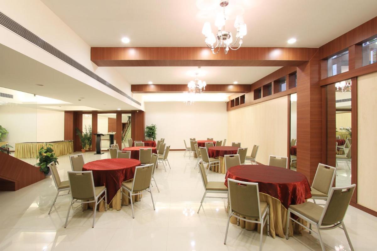 Hotel Sona South Gurgaon