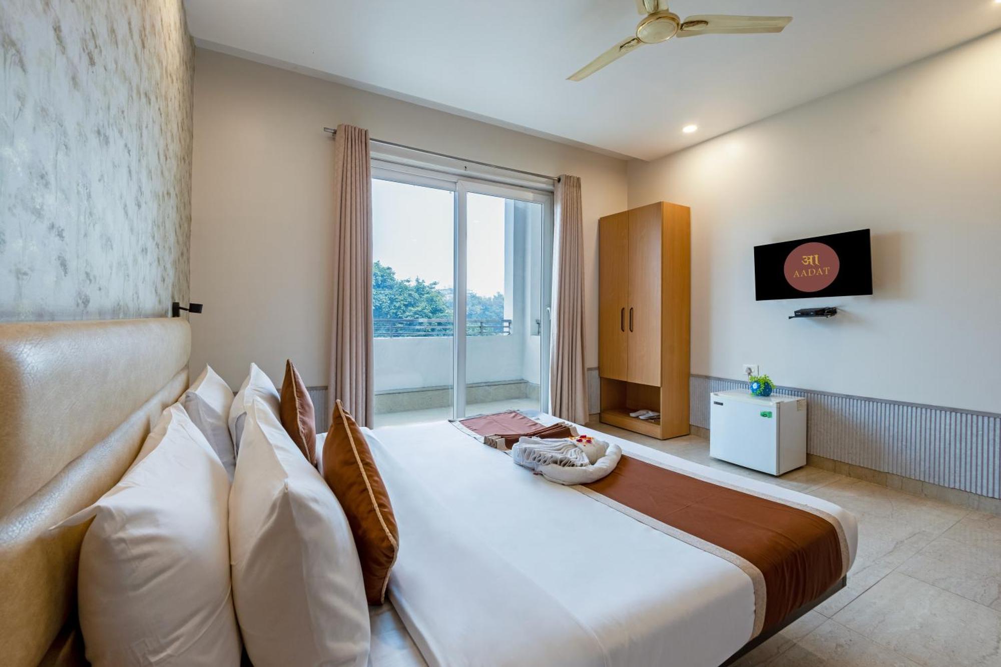 Aadat Subhash Chowk 3* Gurgaon