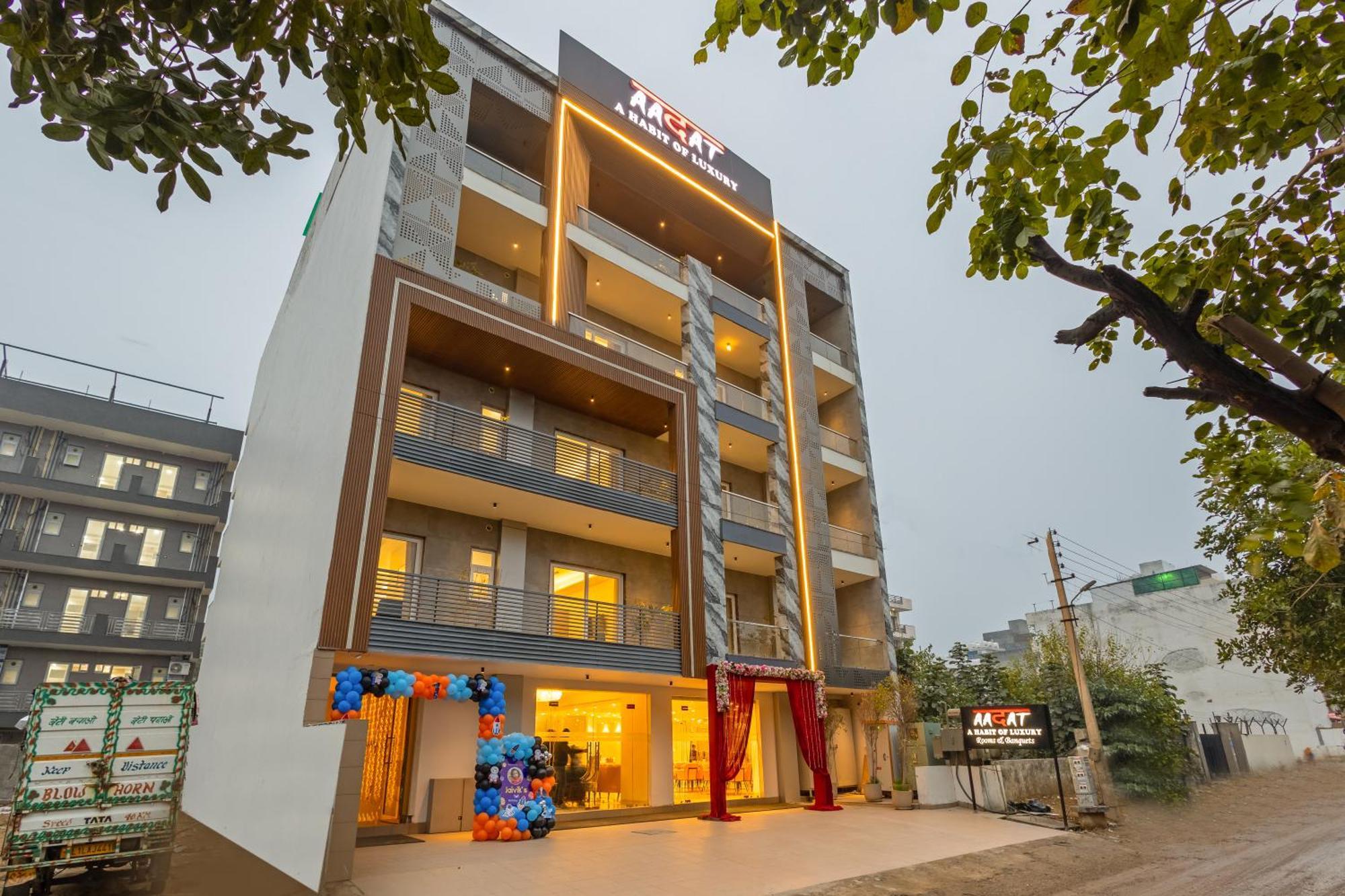 Hotel Aadat Near Artemis Hospital Gurgaon