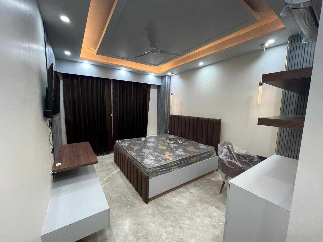 Hotel Super O Sector 43