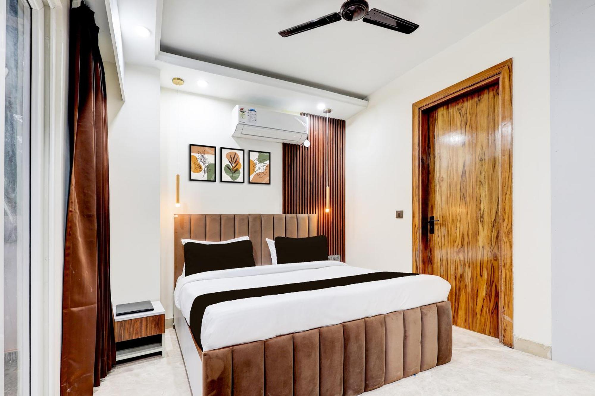 Super O Sector 43 Hotel *