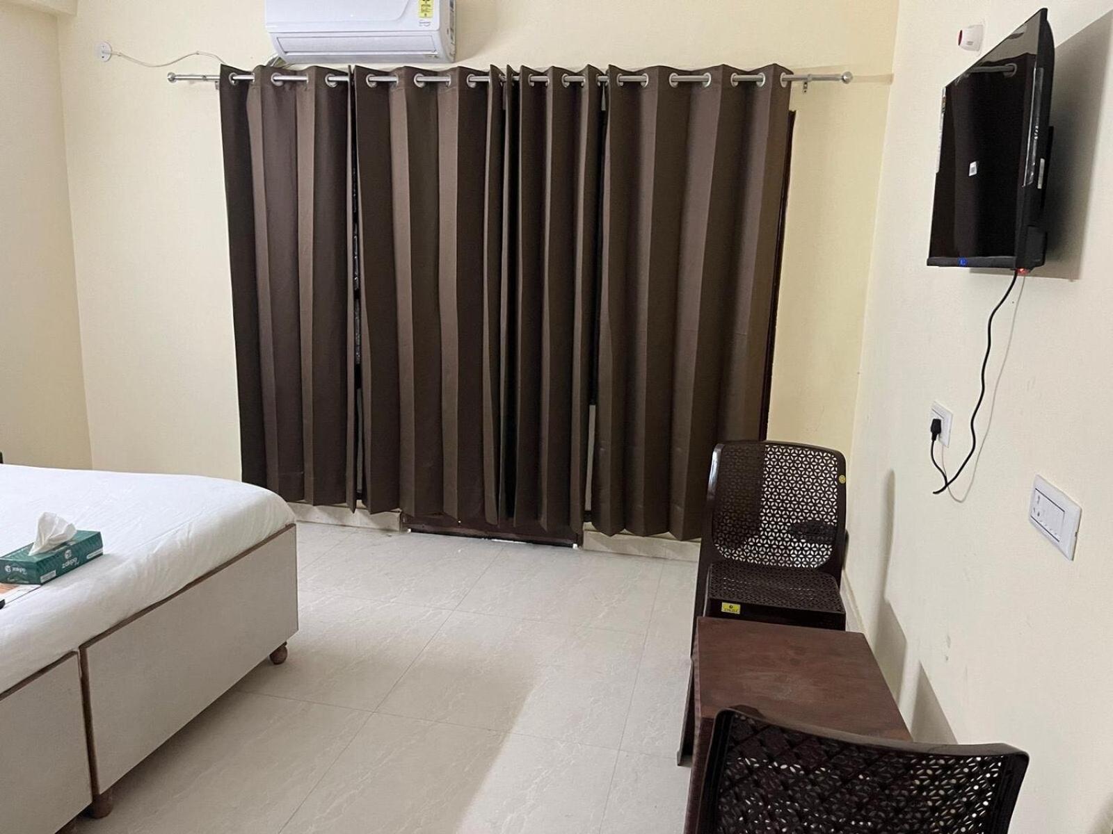O Cloud Bay Hotel Gurgaon