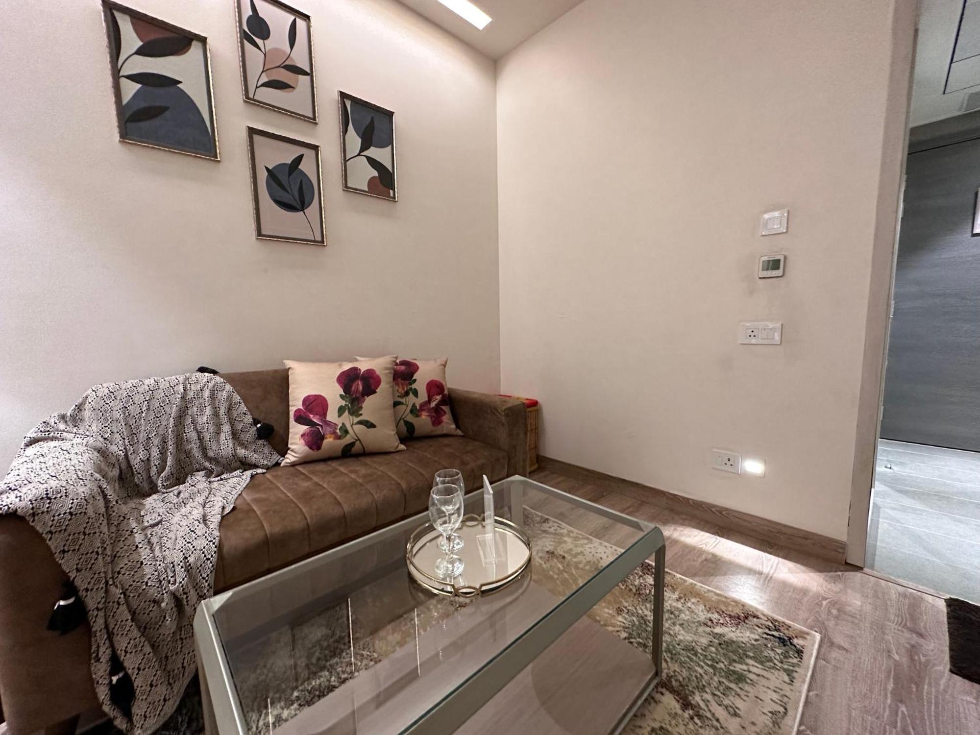 Luxury Service - Aipl Joystreet Apartment Gurgaon