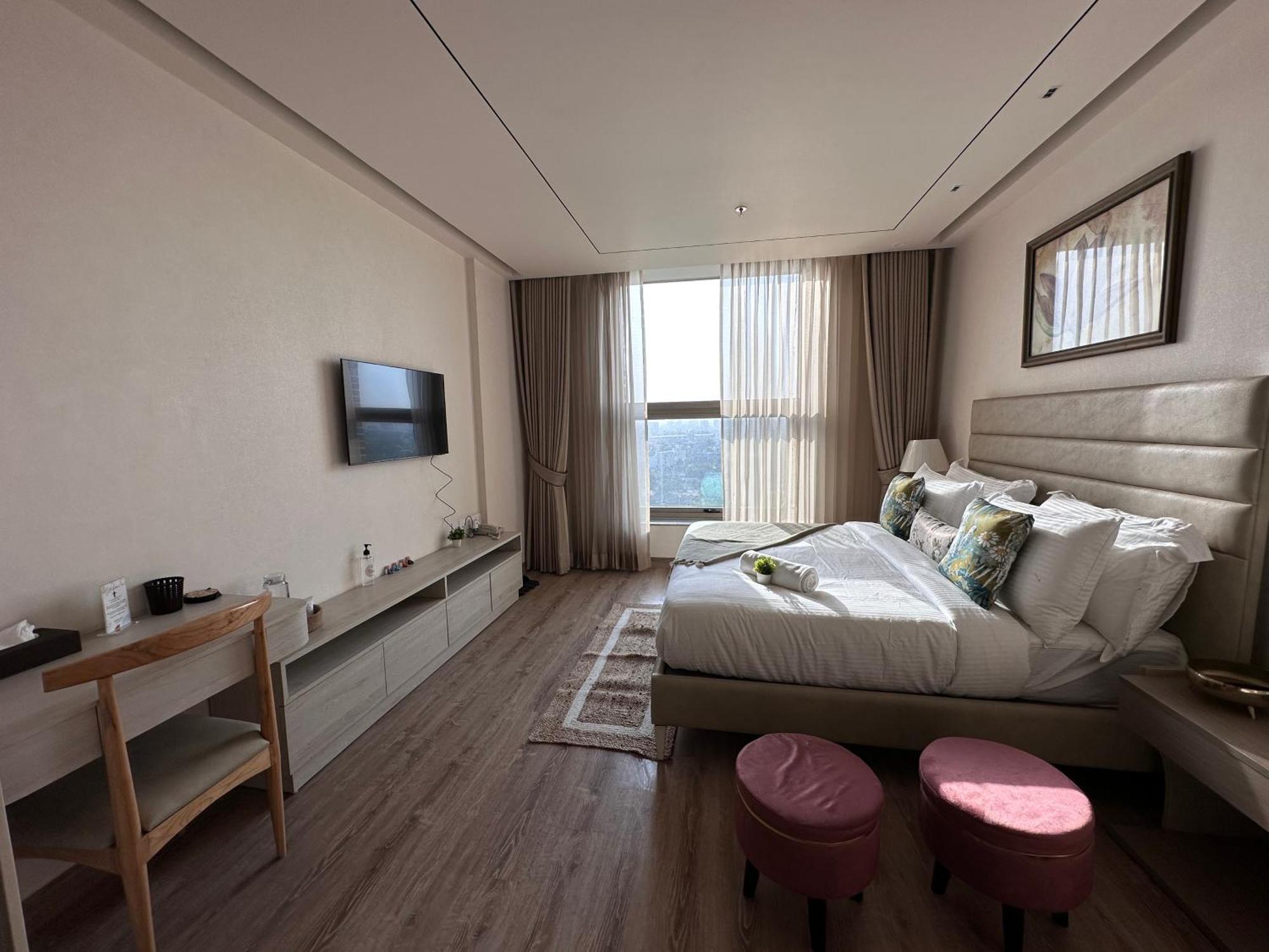 Apartment Luxury Service - Aipl Joystreet *