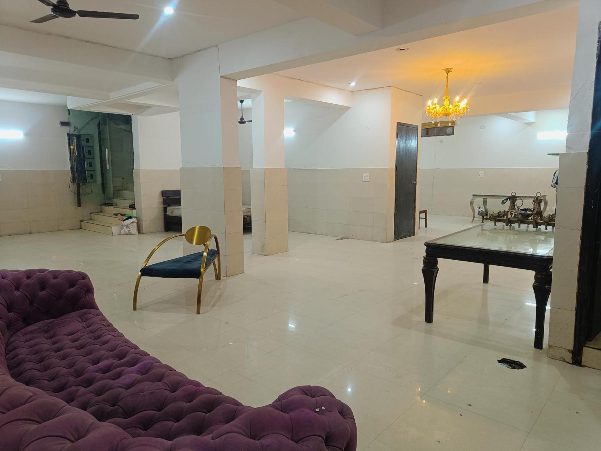 Royal Casa Guest house *