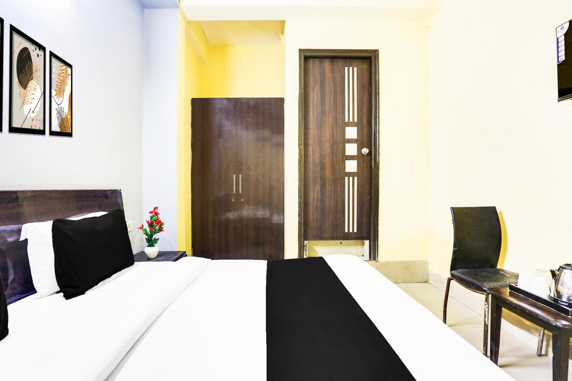 Hotel Super Collection O Sector 45 Near Huda Metro Station 4*