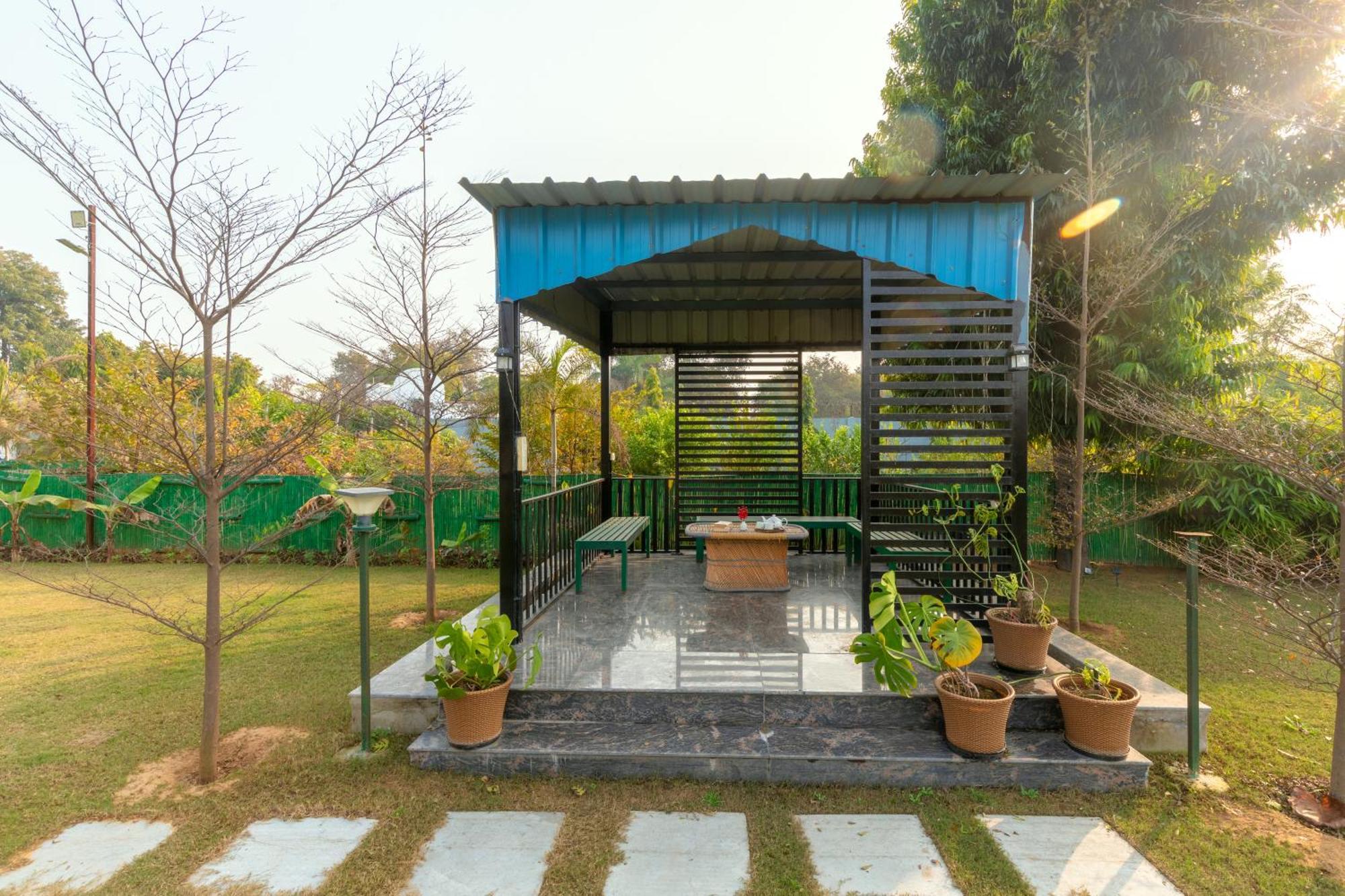 Elivaas Aarul 4 Bhk With Pvt Pool, Gazebo & Game Zone Villa *