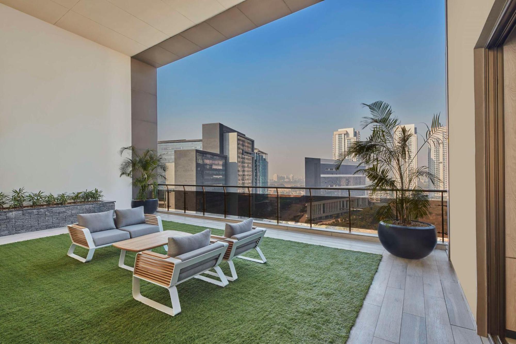 Hilton Gurugram Baani Centre Hotel