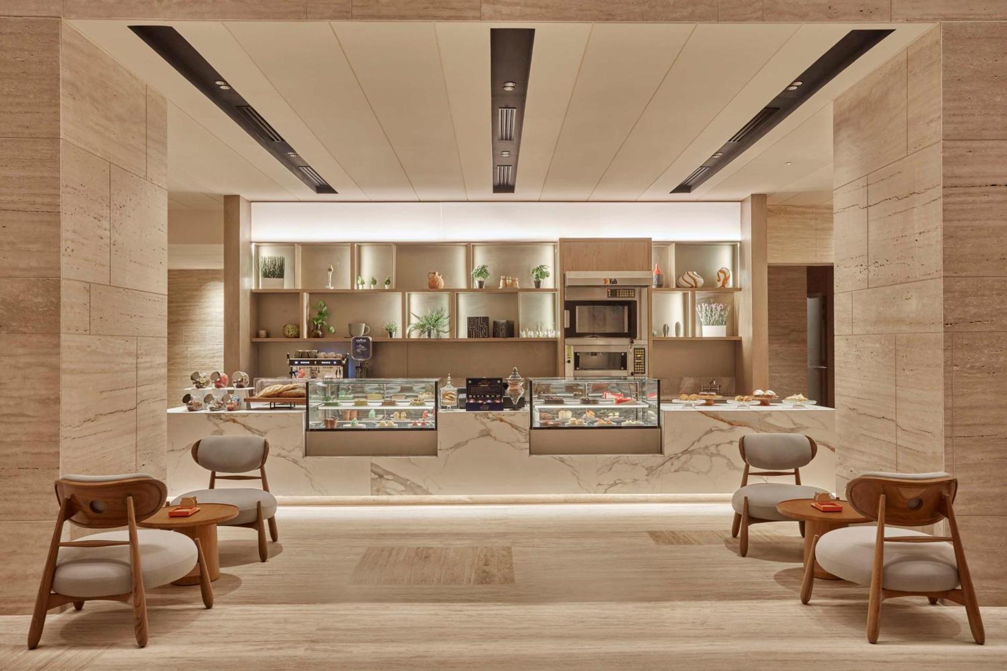 Hilton Gurugram Baani Centre 5*