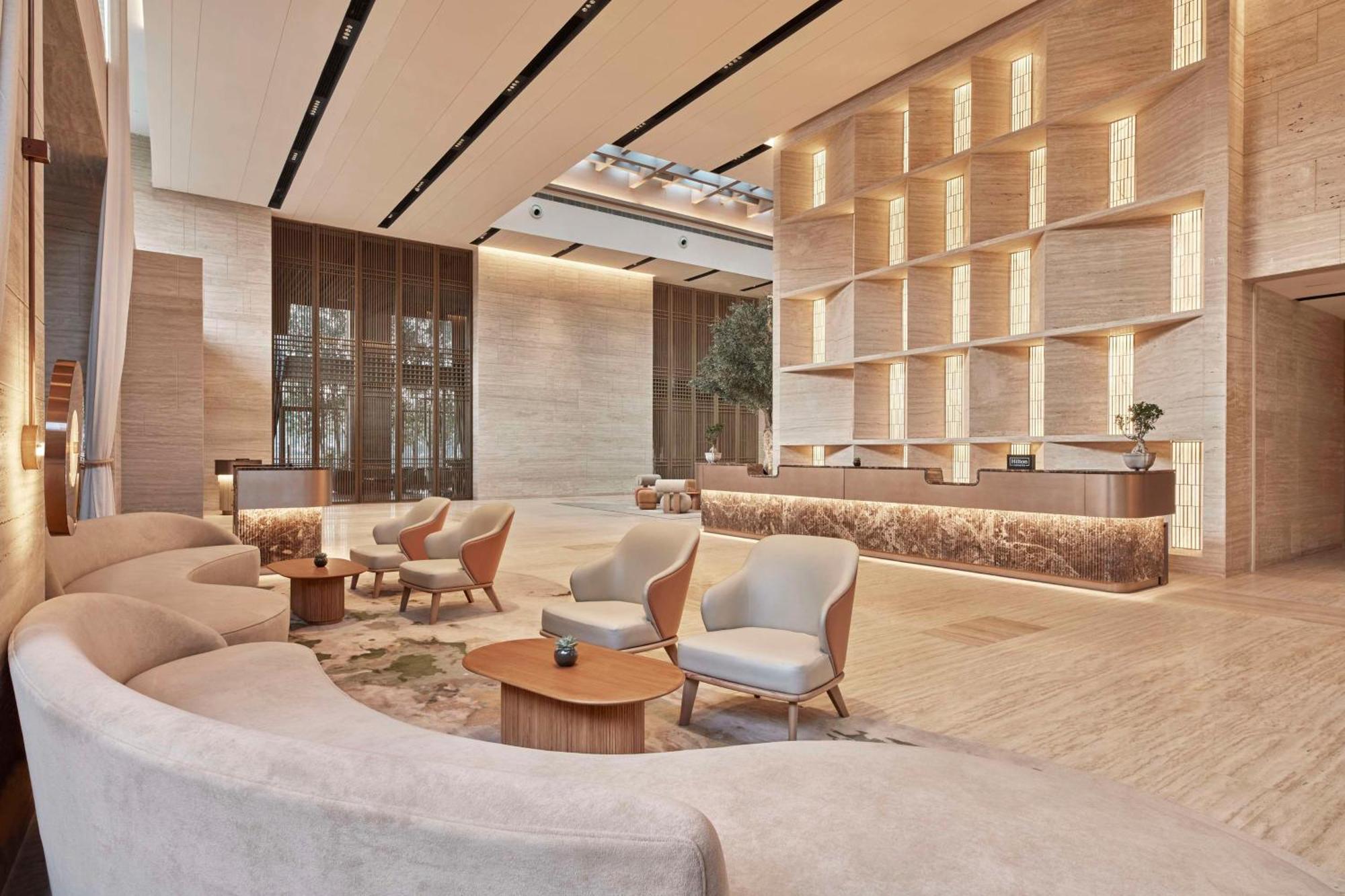 Hilton Gurugram Baani Centre Hotel 5*