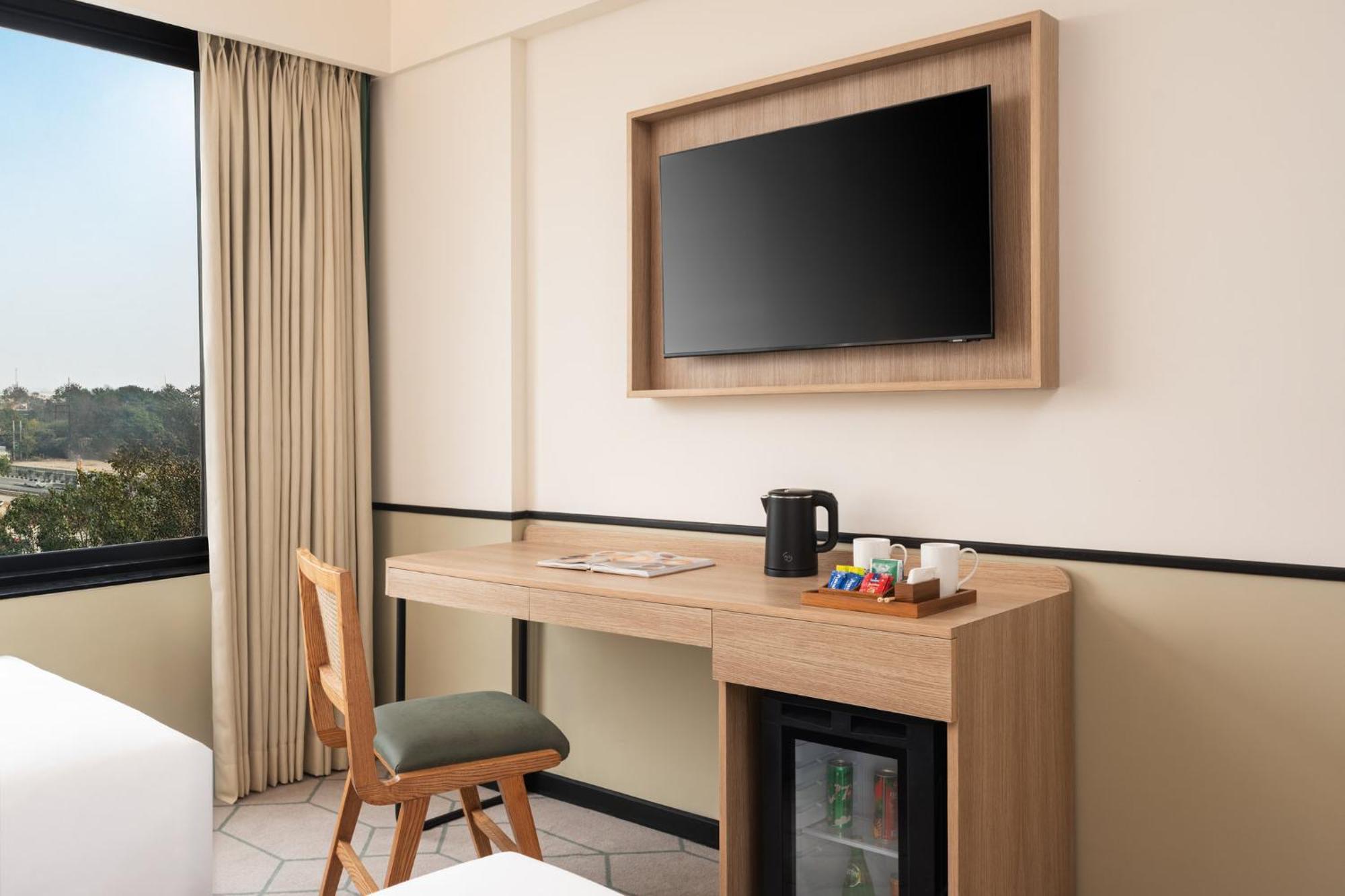 Nh8 By Ihg 4*