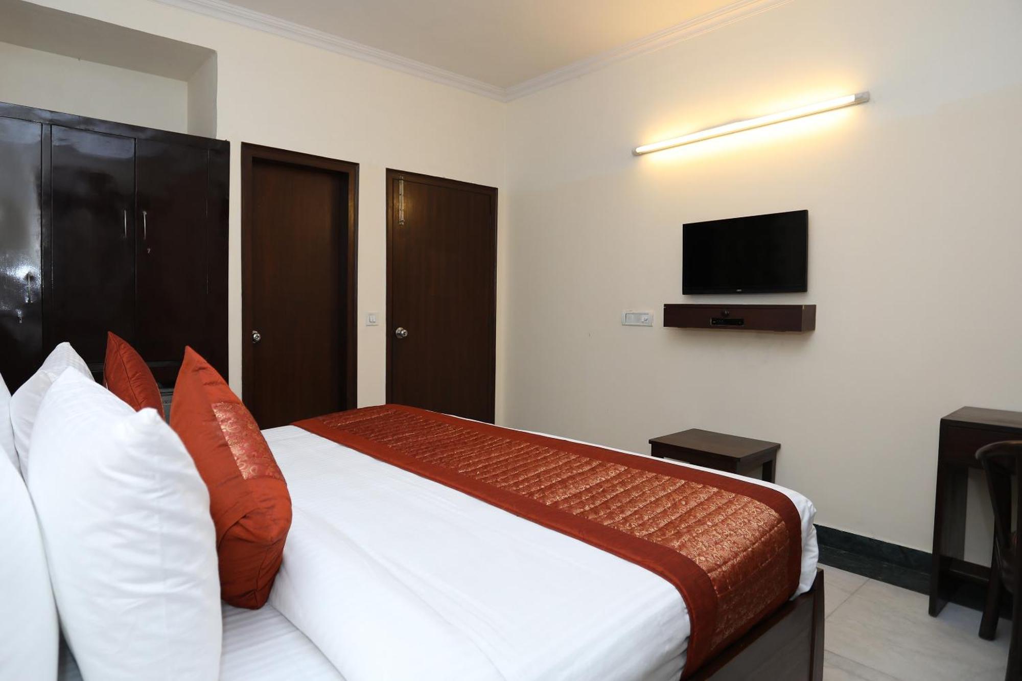 Hotel O Krishna Residency Gurgaon