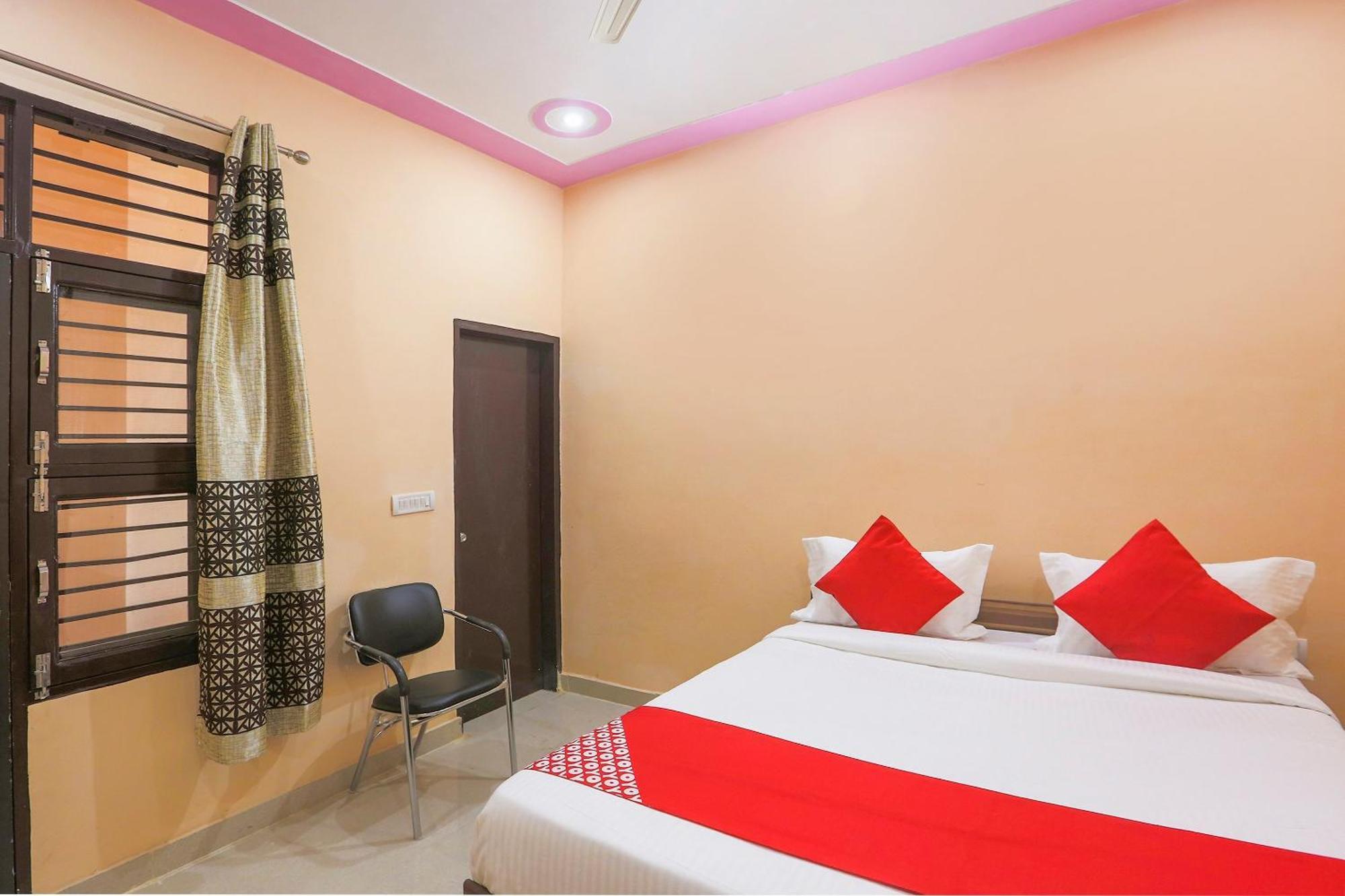 Hotel O Royal