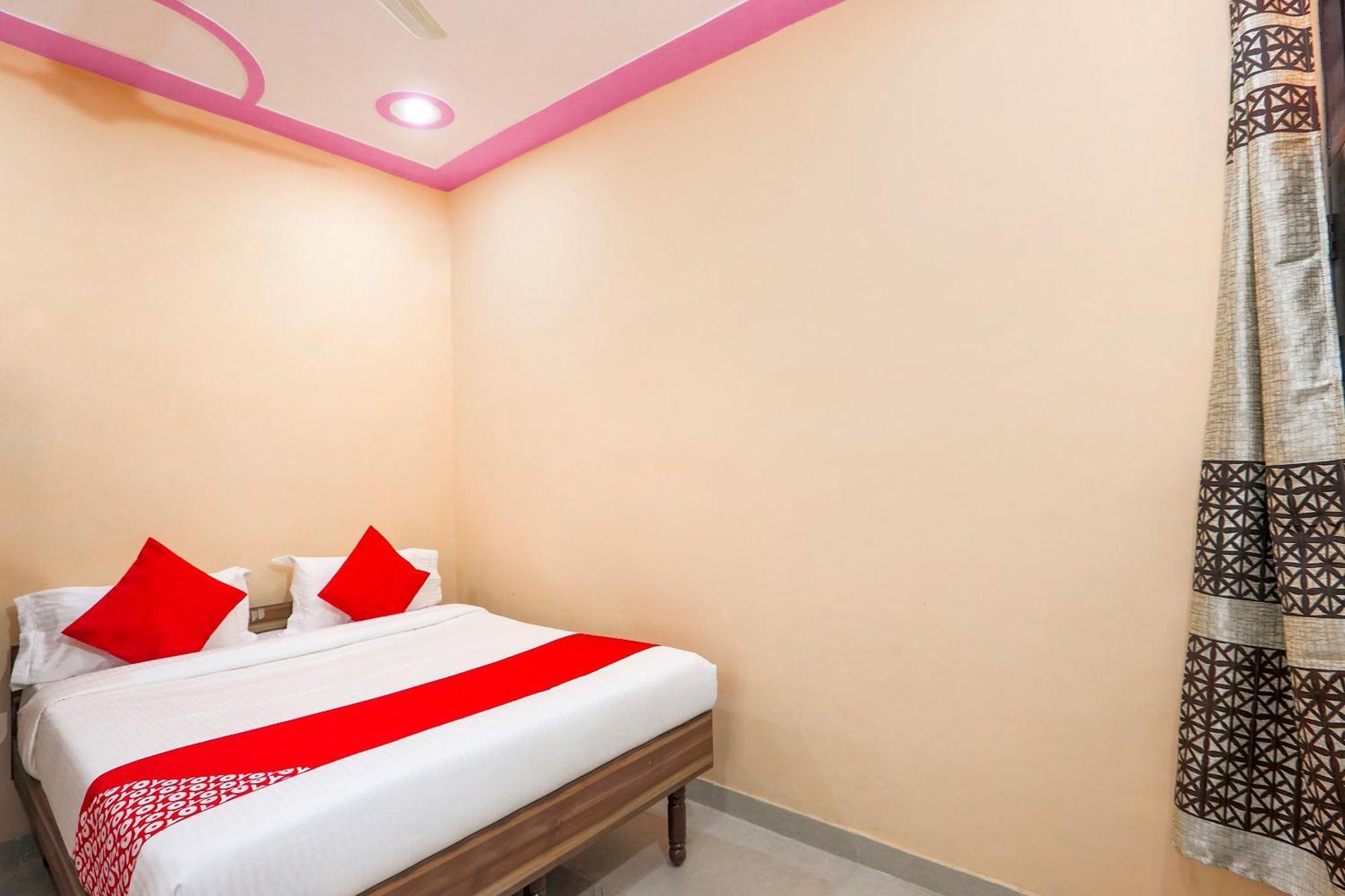 Hotel O Royal 3*
