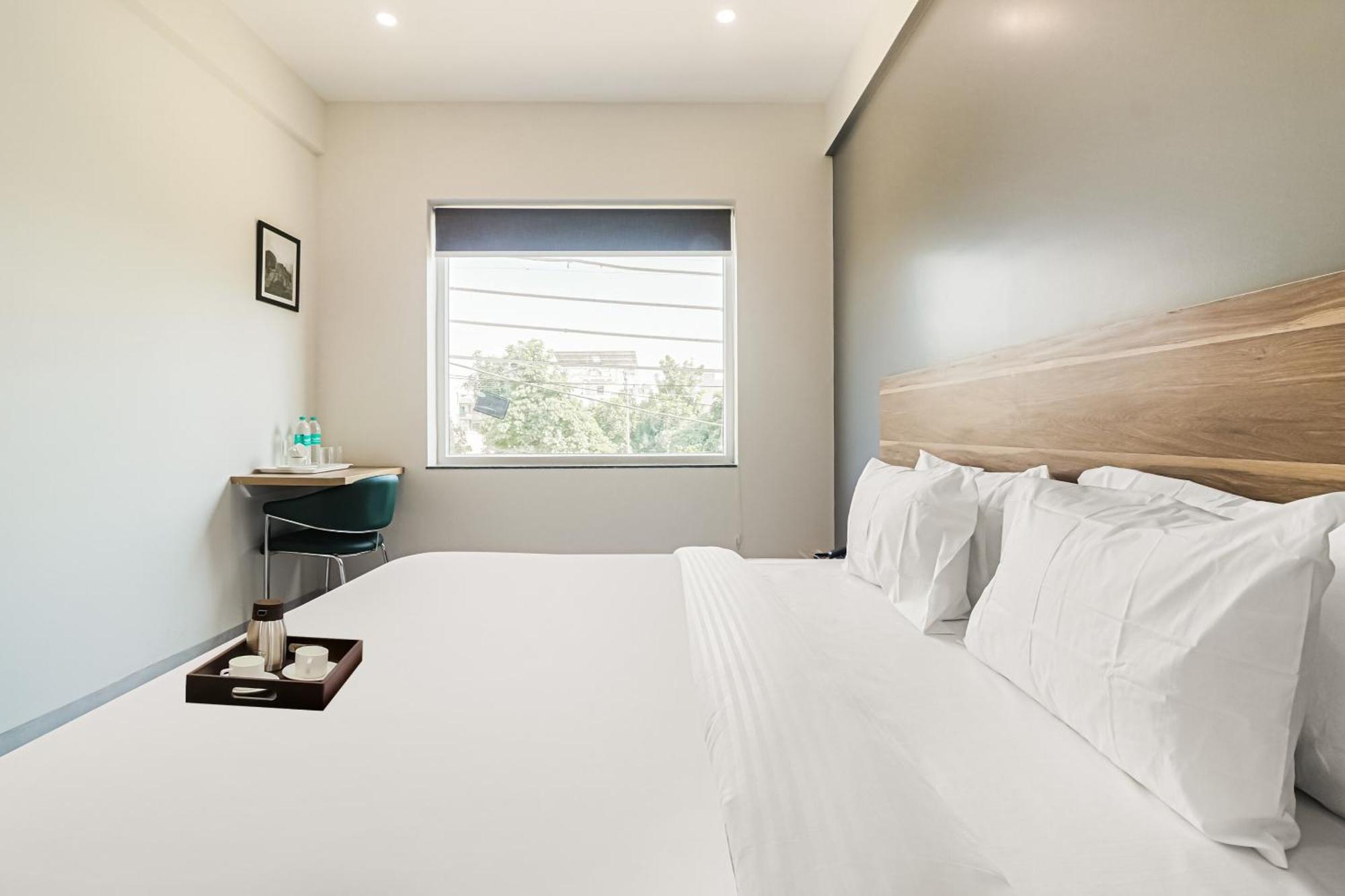 Hotel Townhouse Infinity Near Appu Ghar 3*