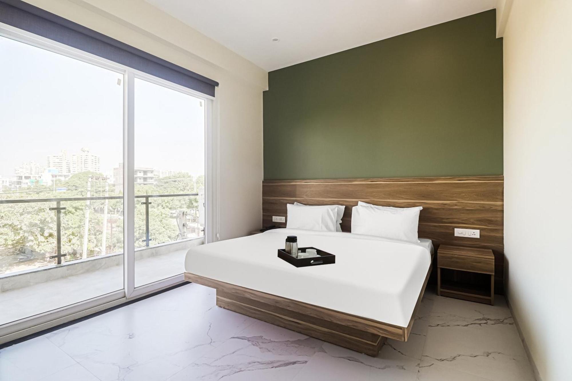 Townhouse Infinity Near Appu Ghar Hotel Gurgaon