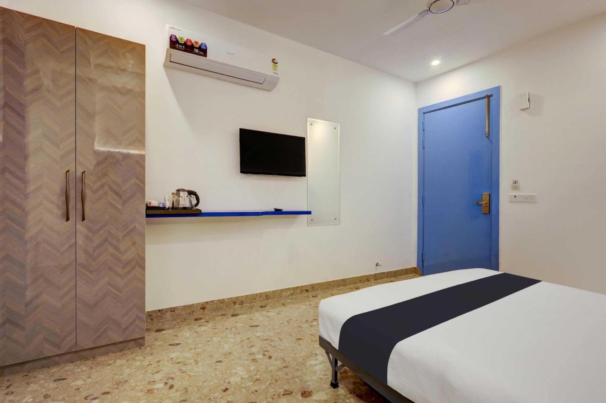 Townhouse Oak Elite Golf Hotel 3*