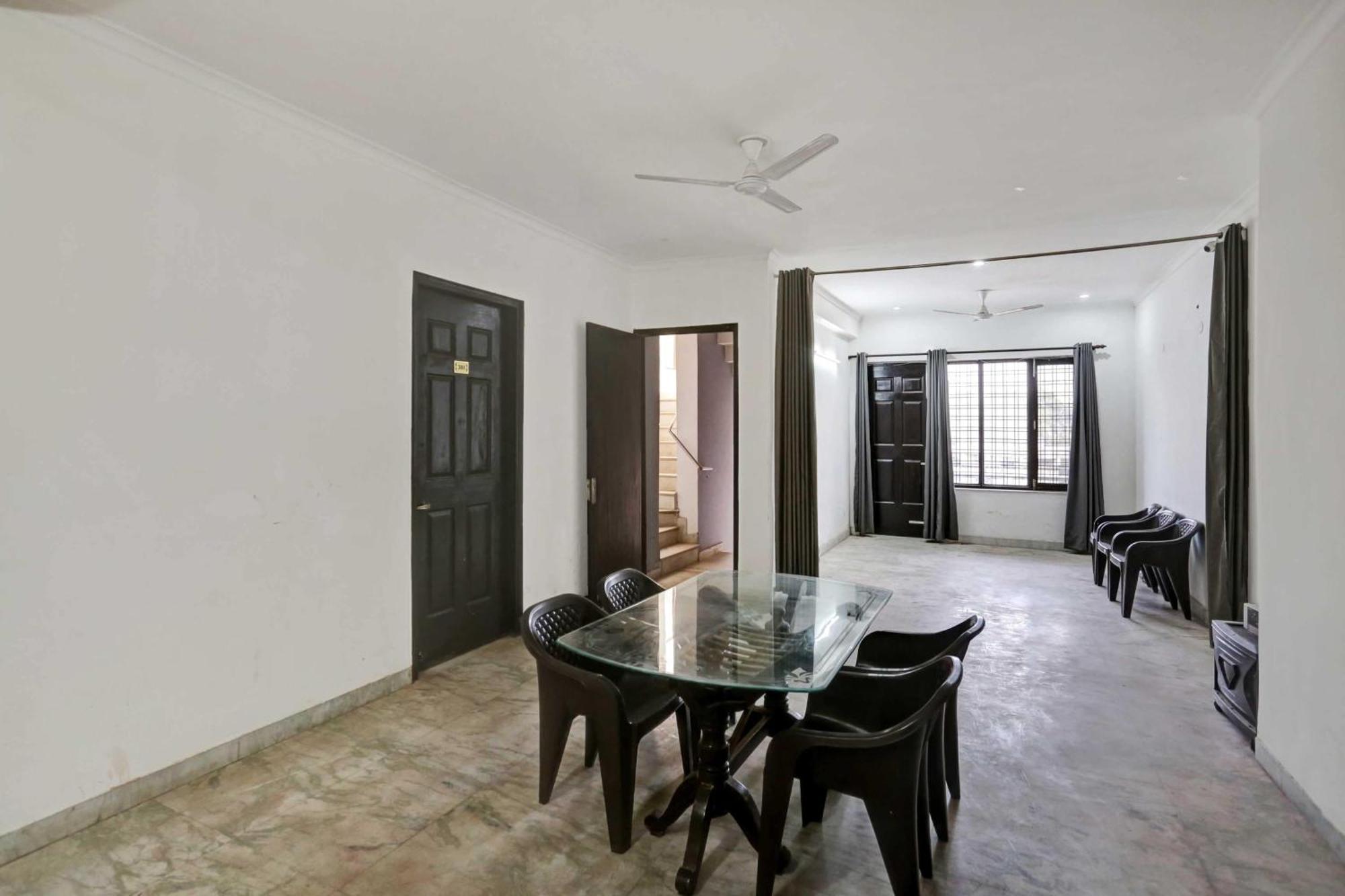 Hotel O Quality Inn Gurgaon