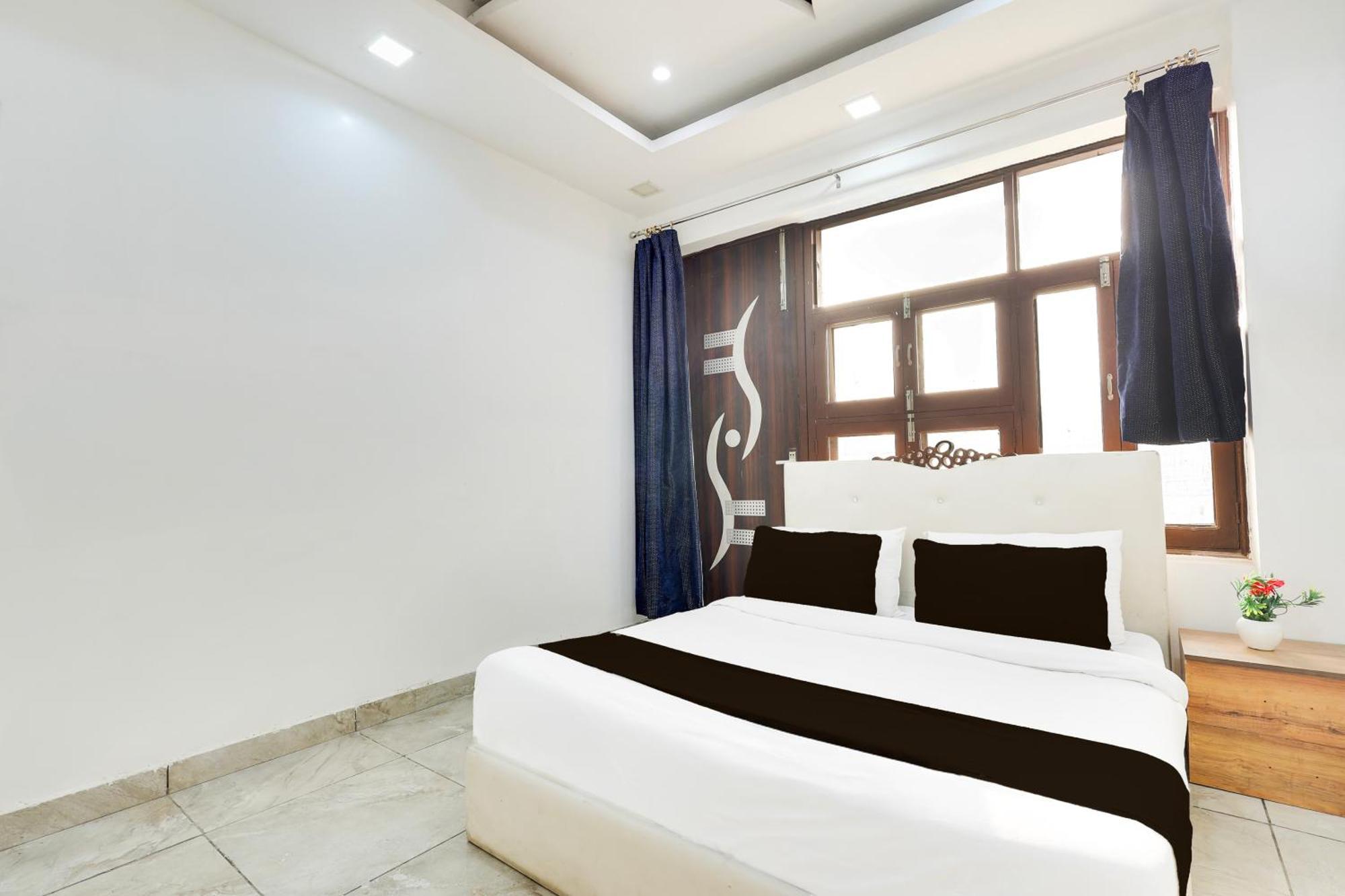 O Circle Residency Hotel Gurgaon