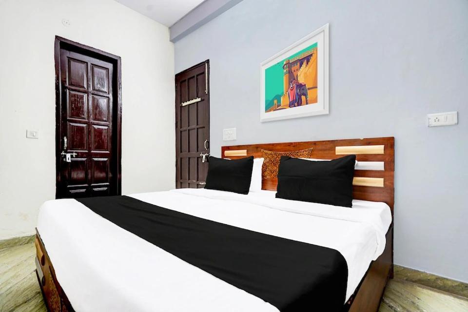 O Shubham Guest house Gurgaon
