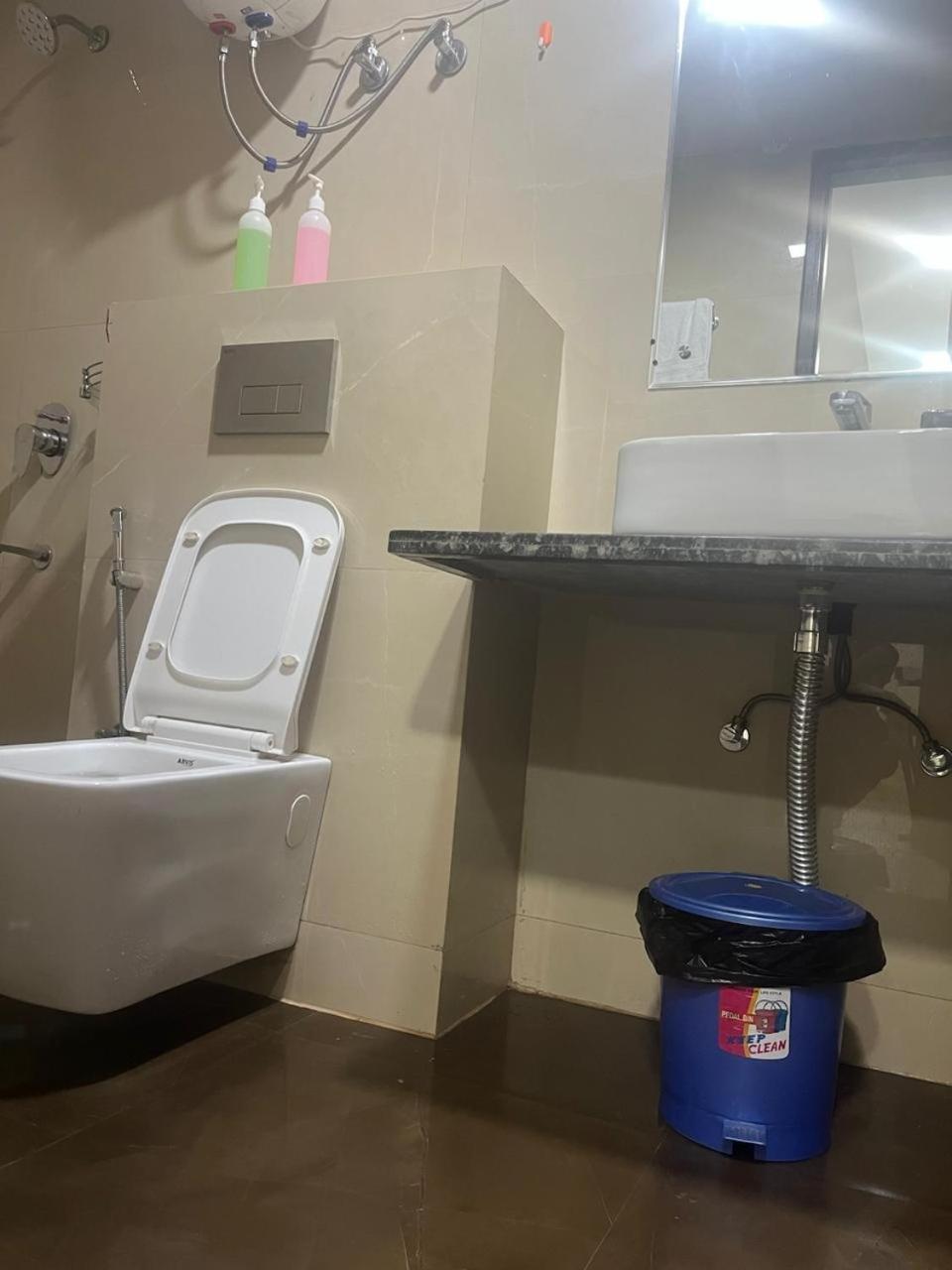 Qcent Premier 4* Gurgaon