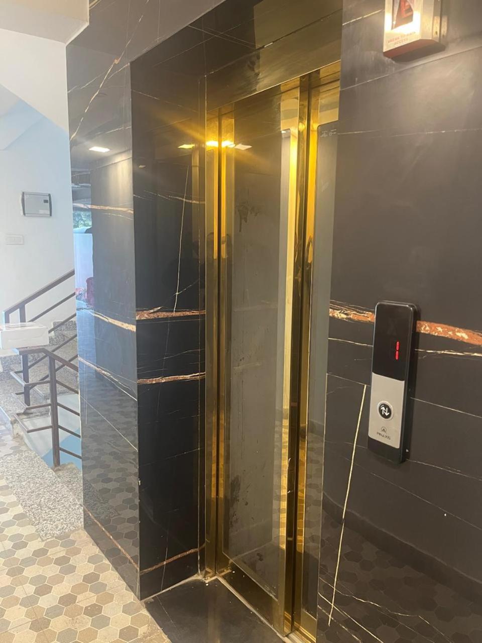 Qcent Premier 4* Gurgaon