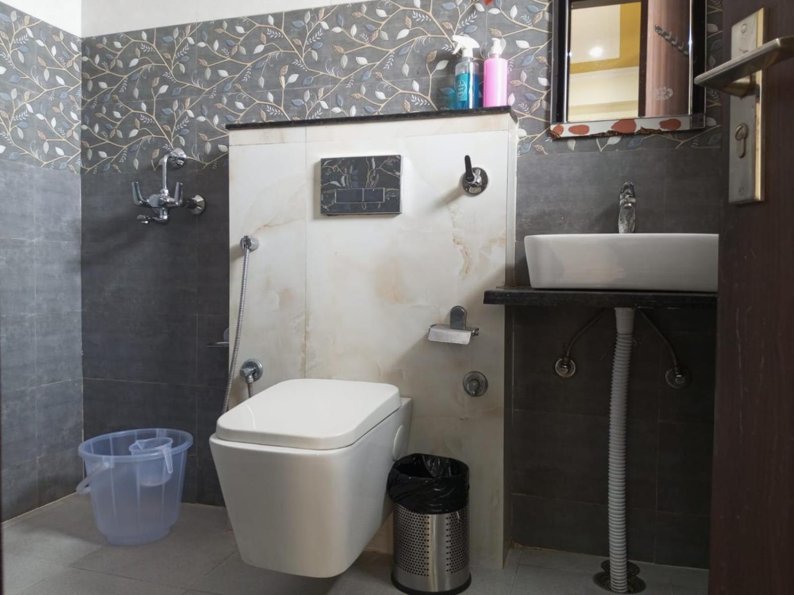80p Star Corporate * Gurgaon