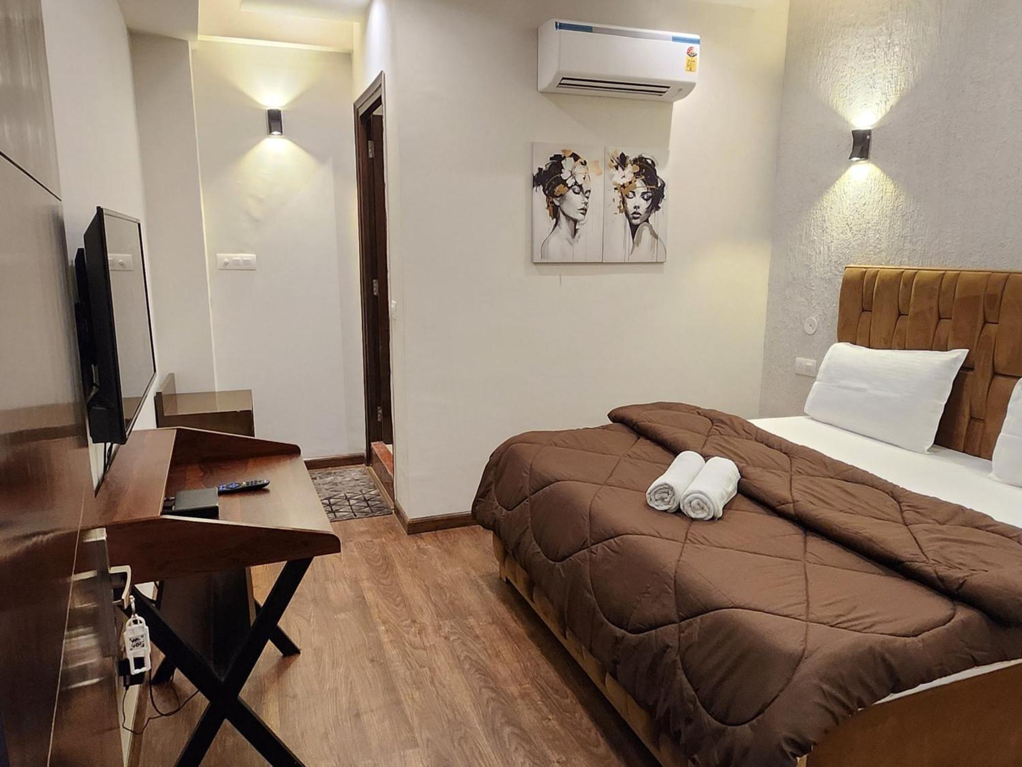 Premier - Golf Course Road ,gurgaon Gurgaon