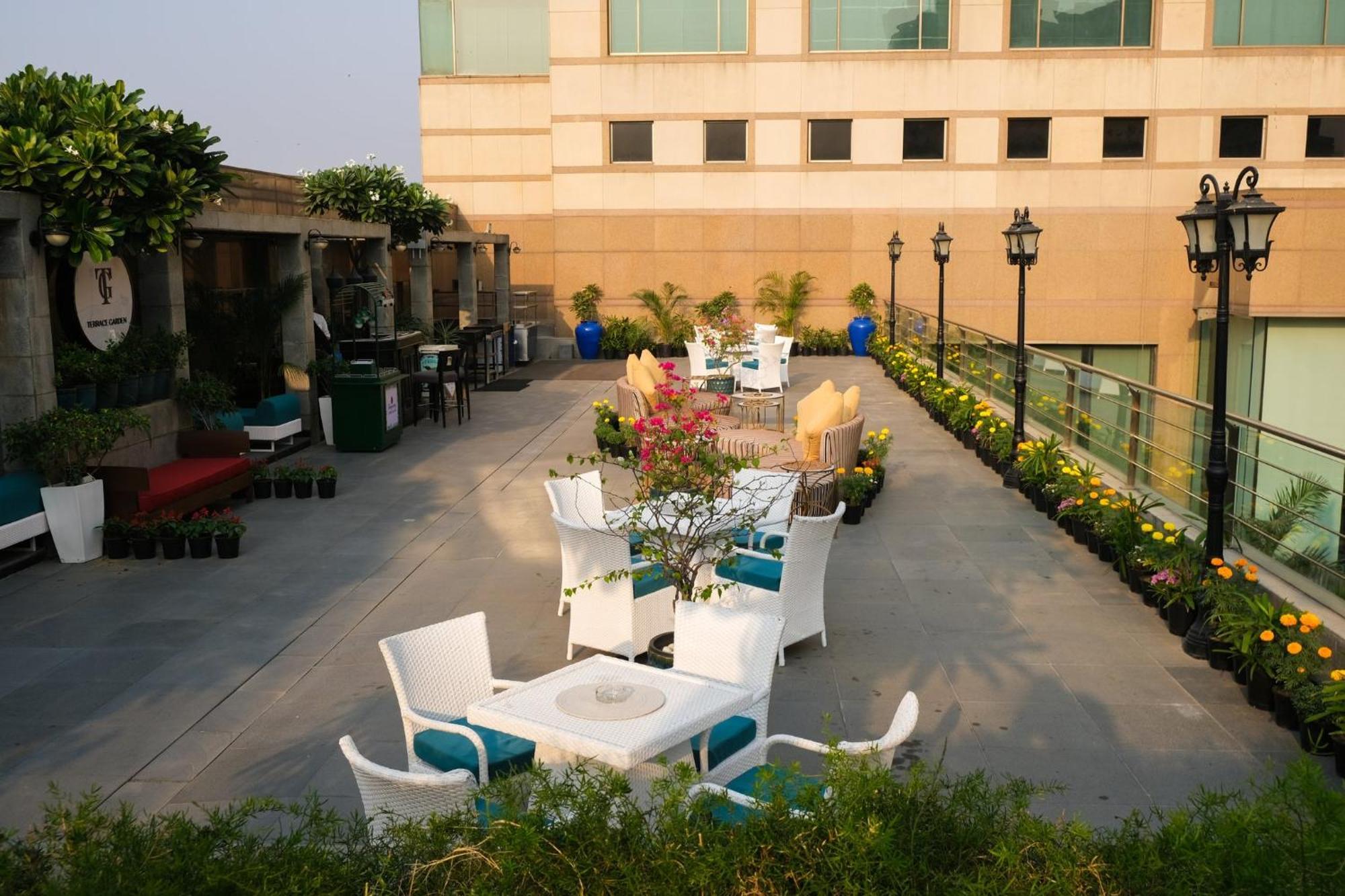 Hotel Crowne Plaza Today Gurugram By Ihg 5*