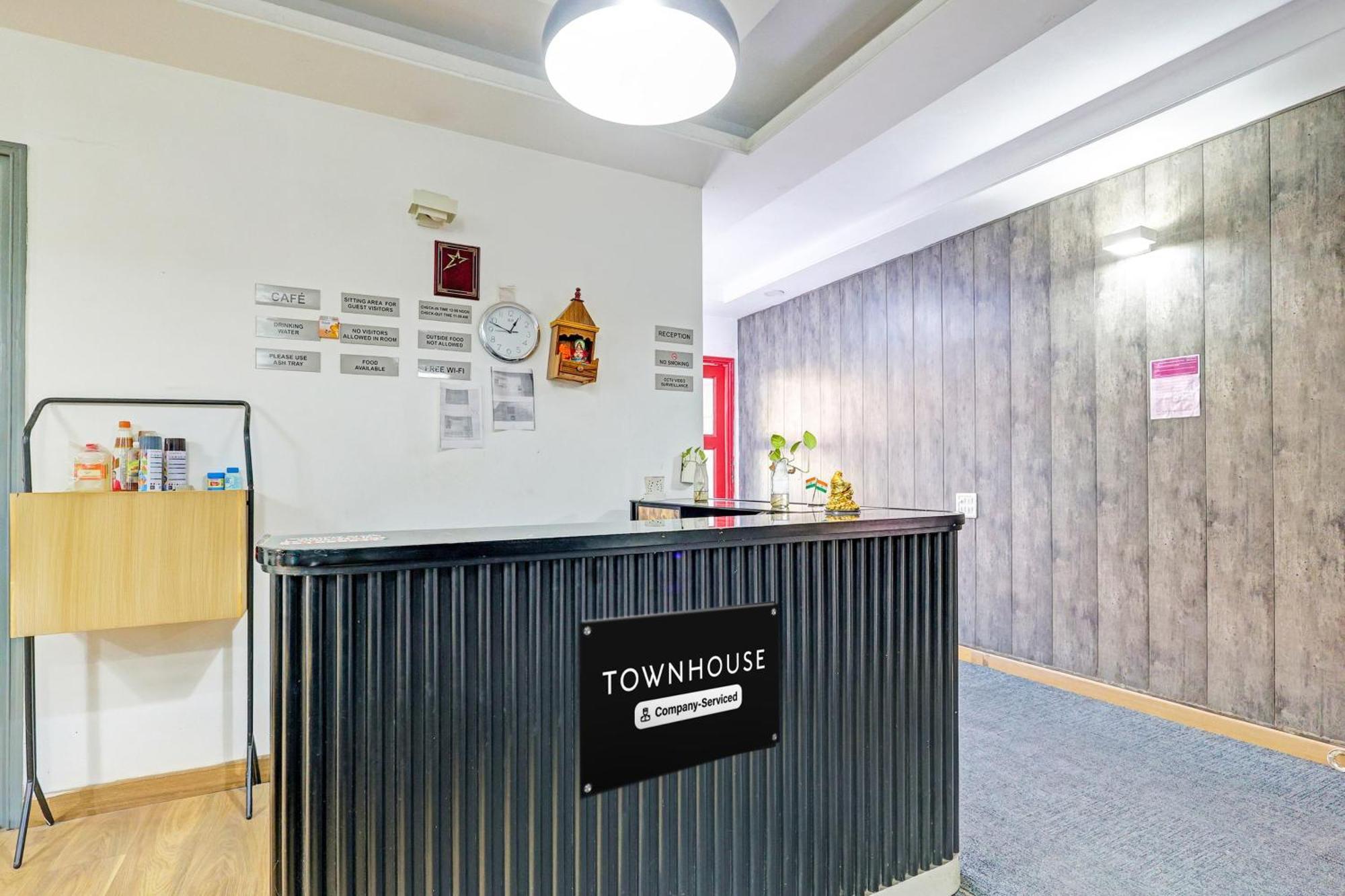 Townhouse Sector 49 Sohna Road Hotel 4*