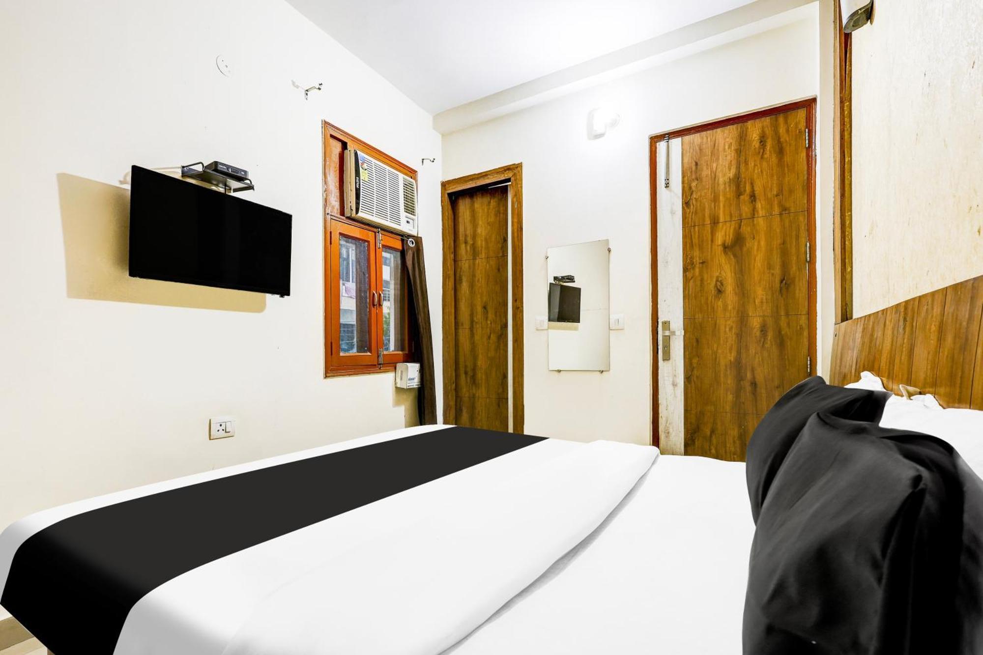 Hotel Super O Sector 52