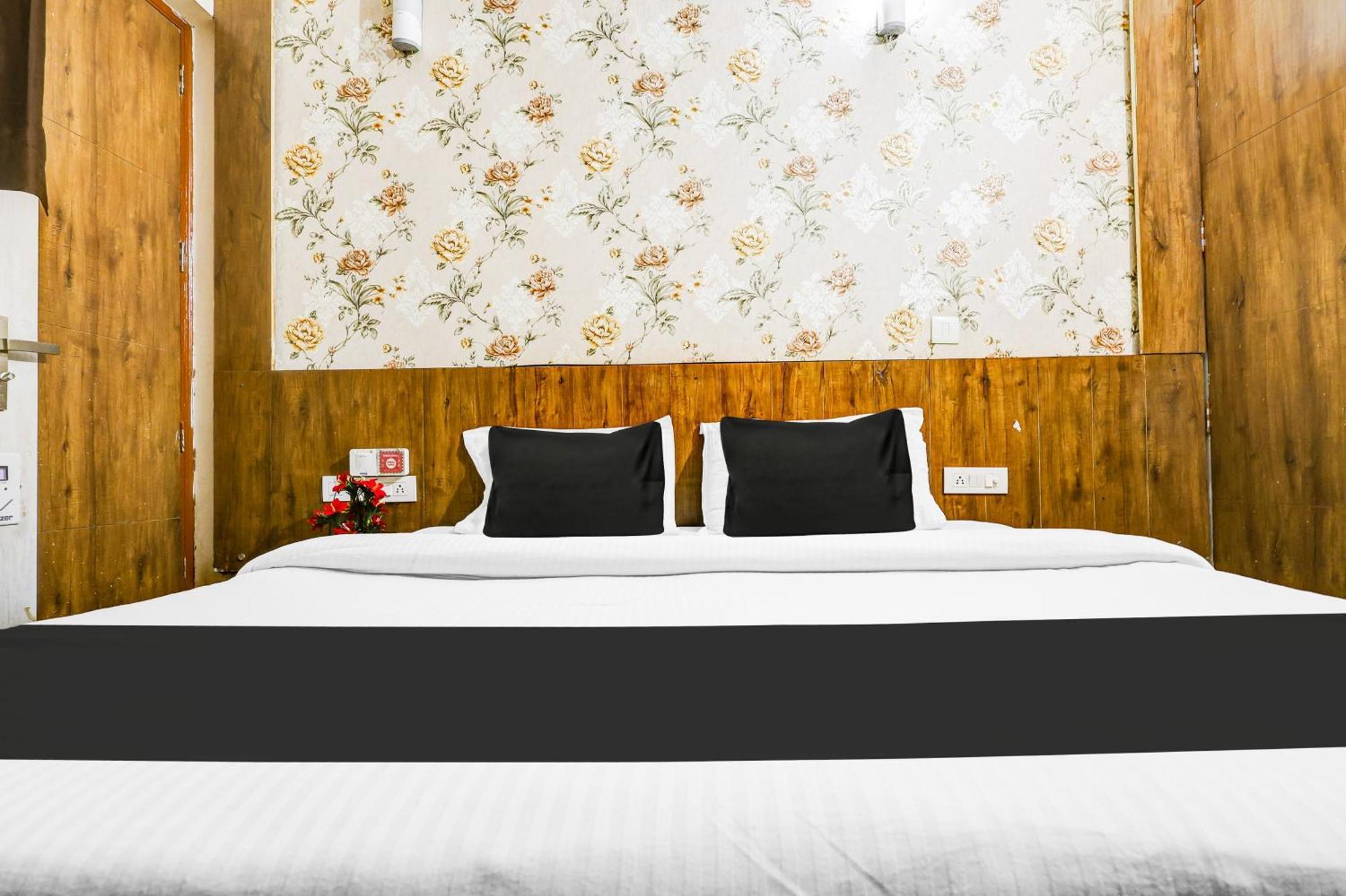 Super O Sector 52 Hotel Gurgaon