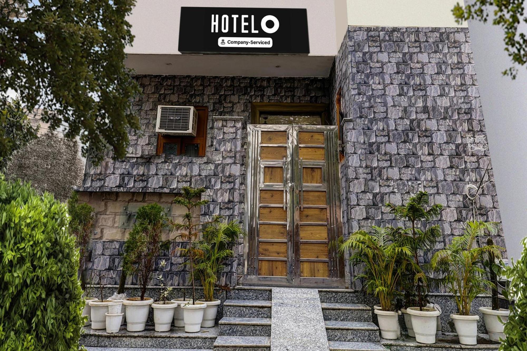 Super O Sector 52 Hotel 4*