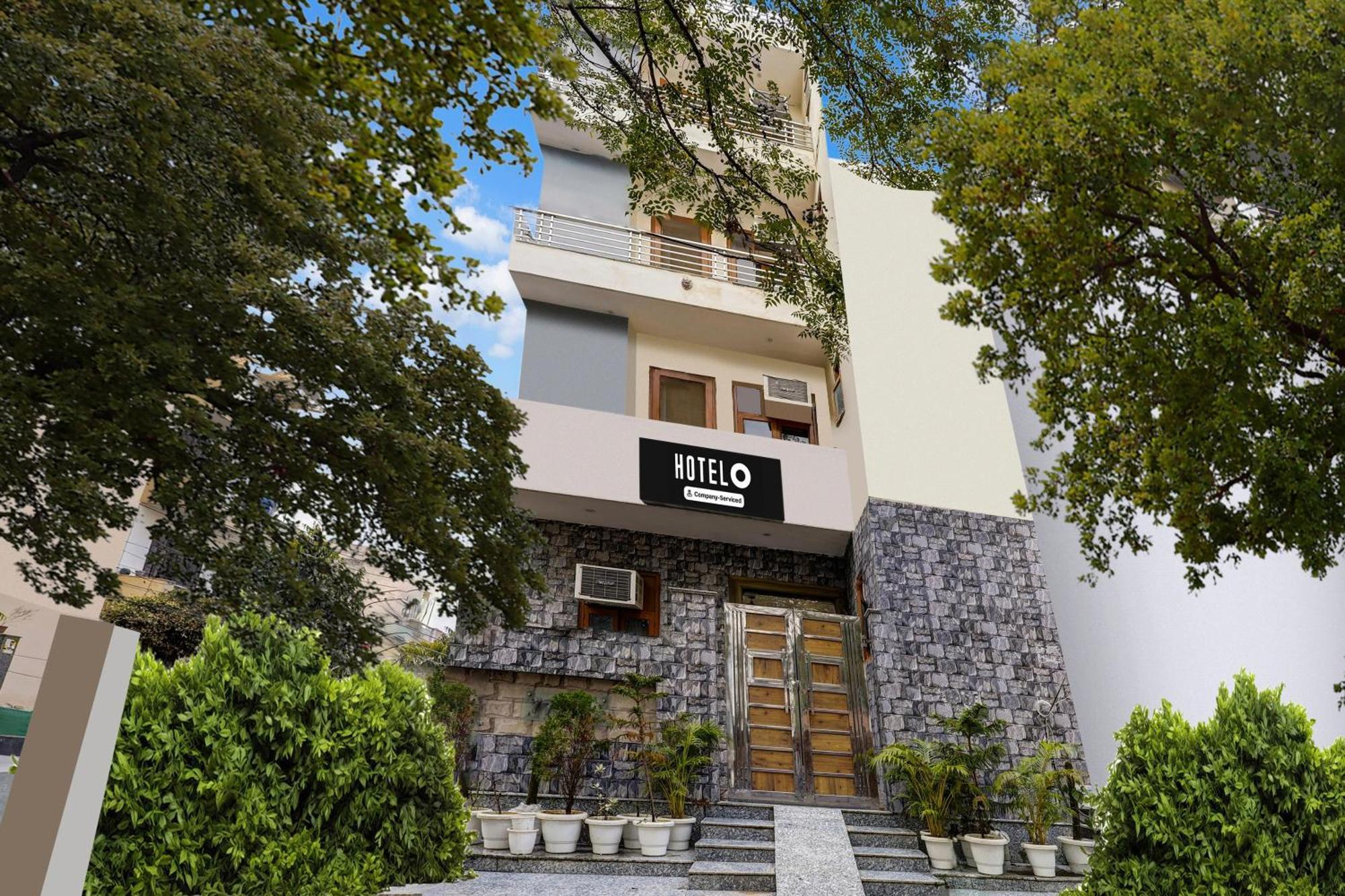 Hotel Super O Sector 52 4*