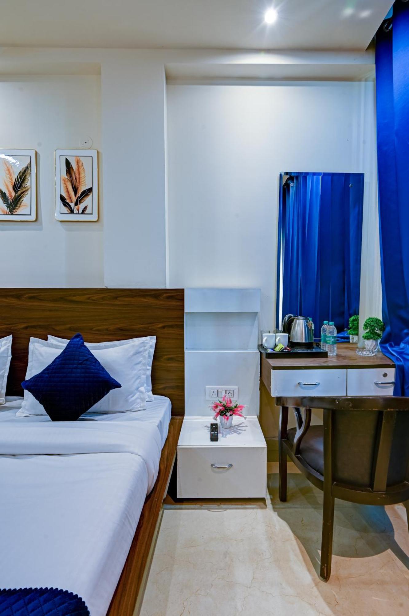 Nexhub - Unitech Cyber Park Gurgaon